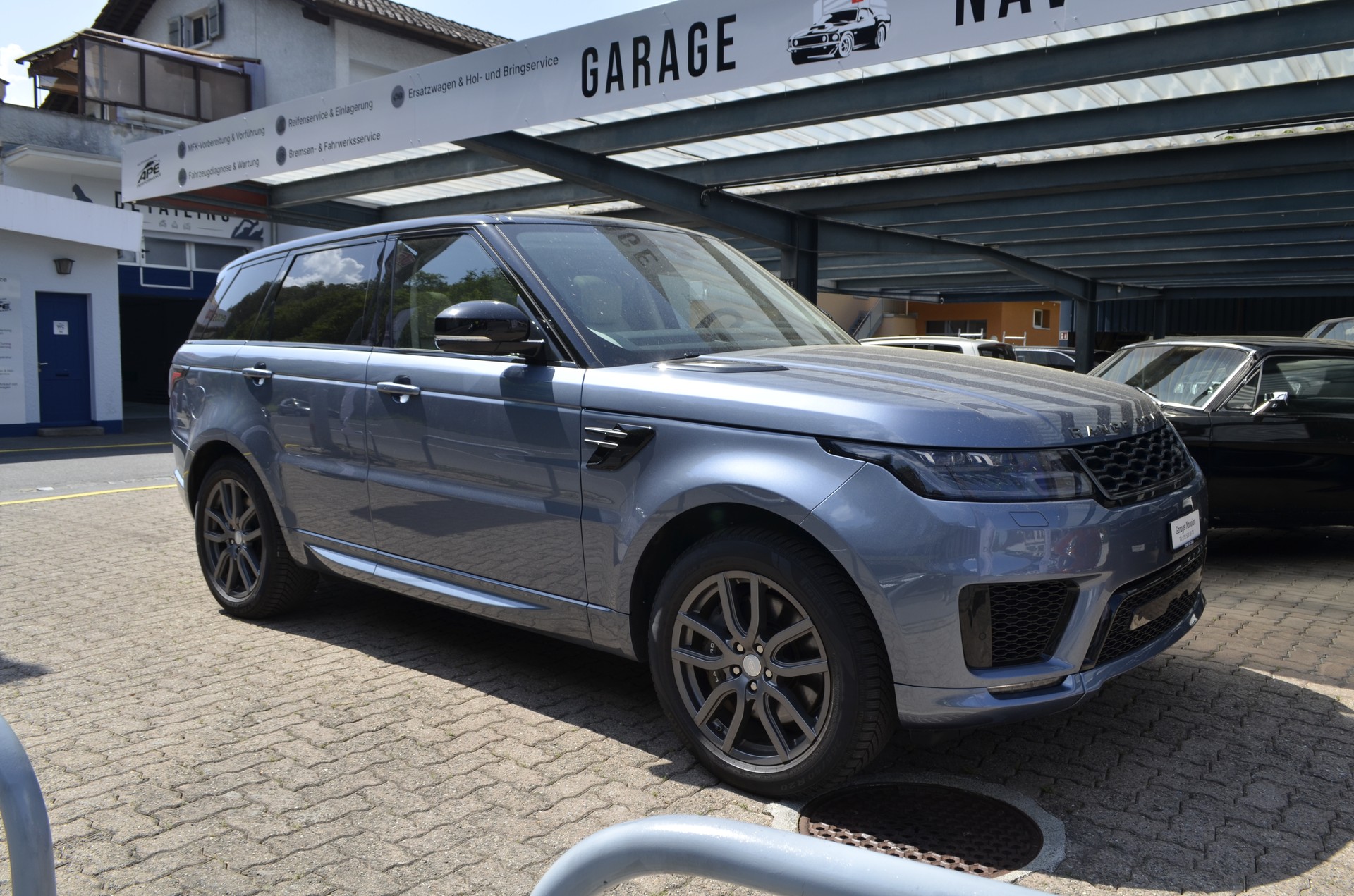 LAND ROVER Range Rover Sport 3.0 SDV6 HSE Automatic-image-2