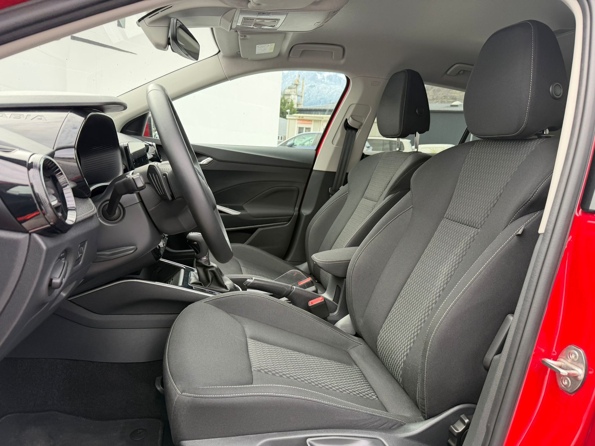 SKODA Fabia 1.0 TSI Selection DSG-image-8