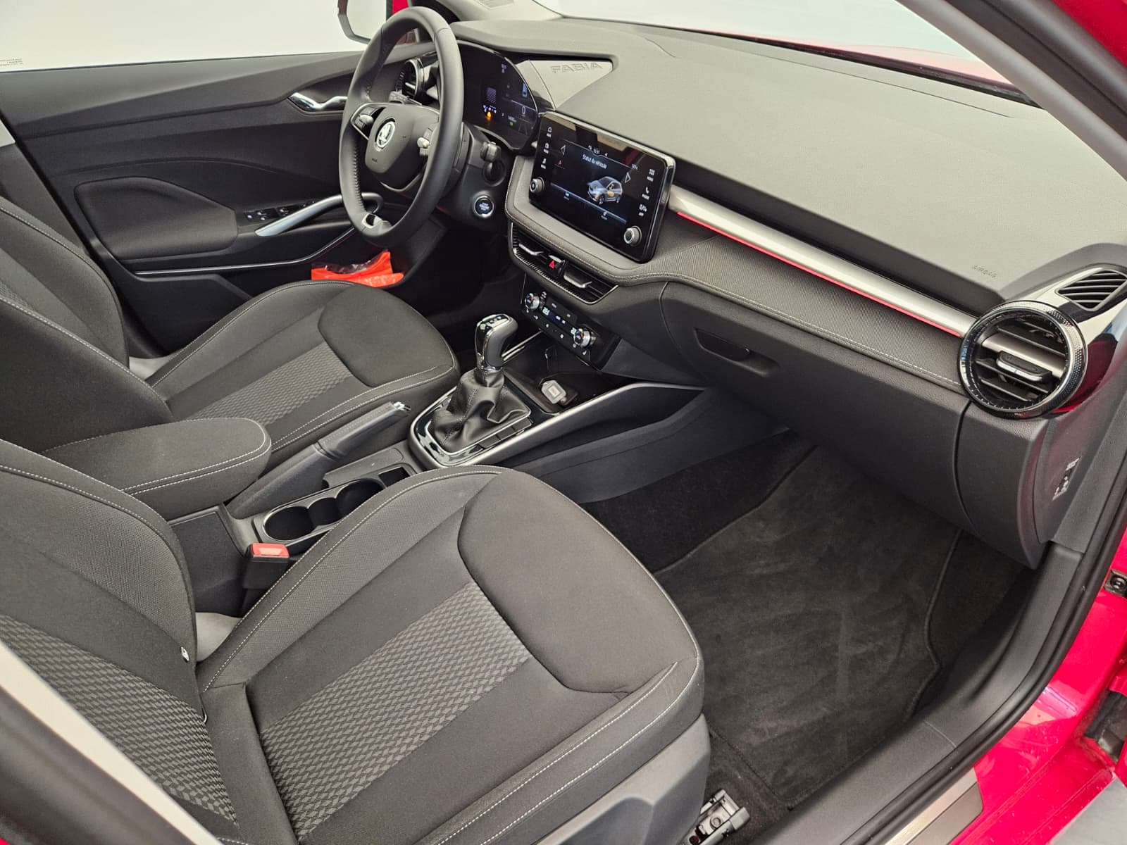 SKODA Fabia 1.0 TSI Selection DSG-image-11