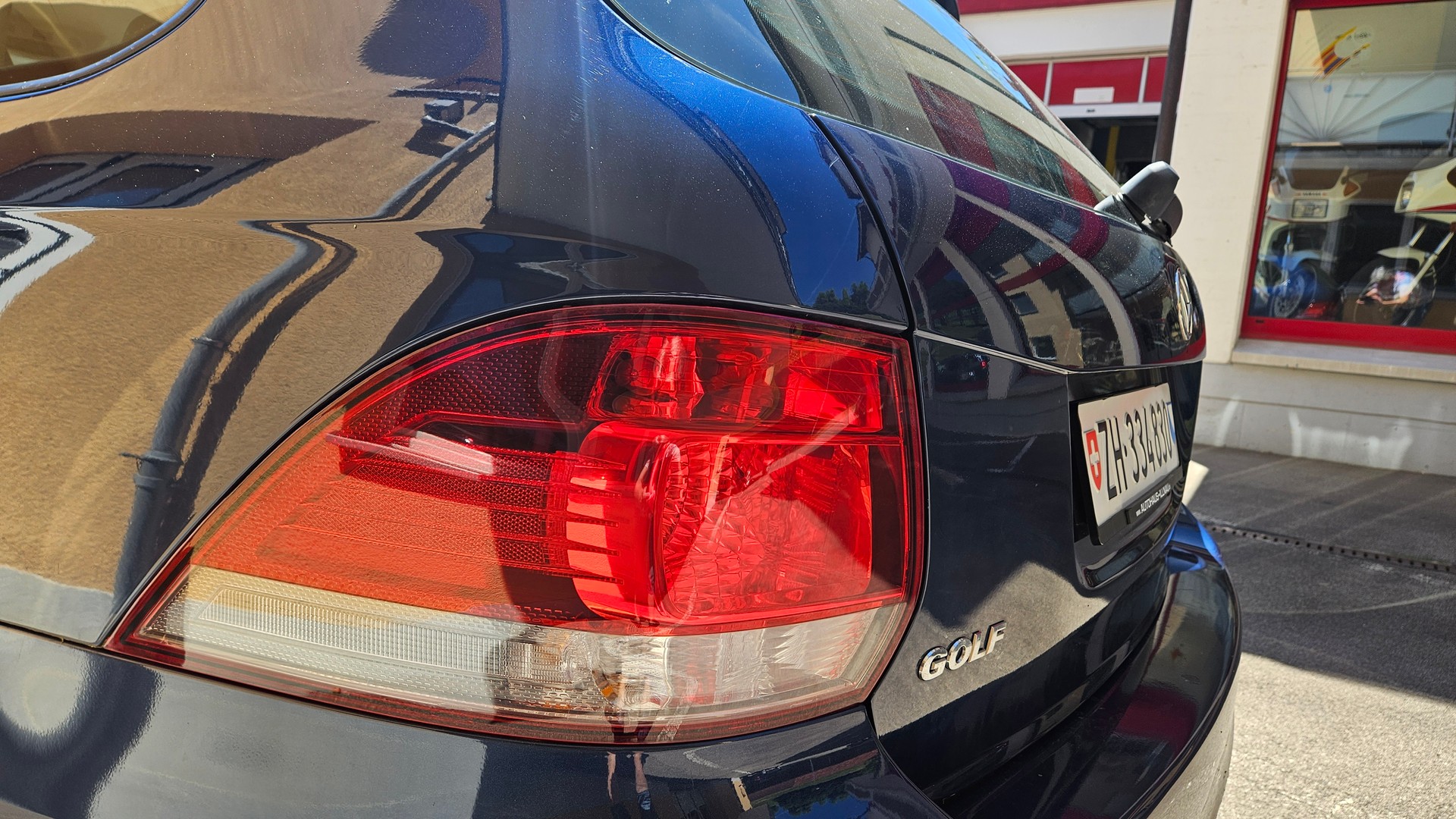 VW Golf Variant 1.2 TSI Trendline-image-7