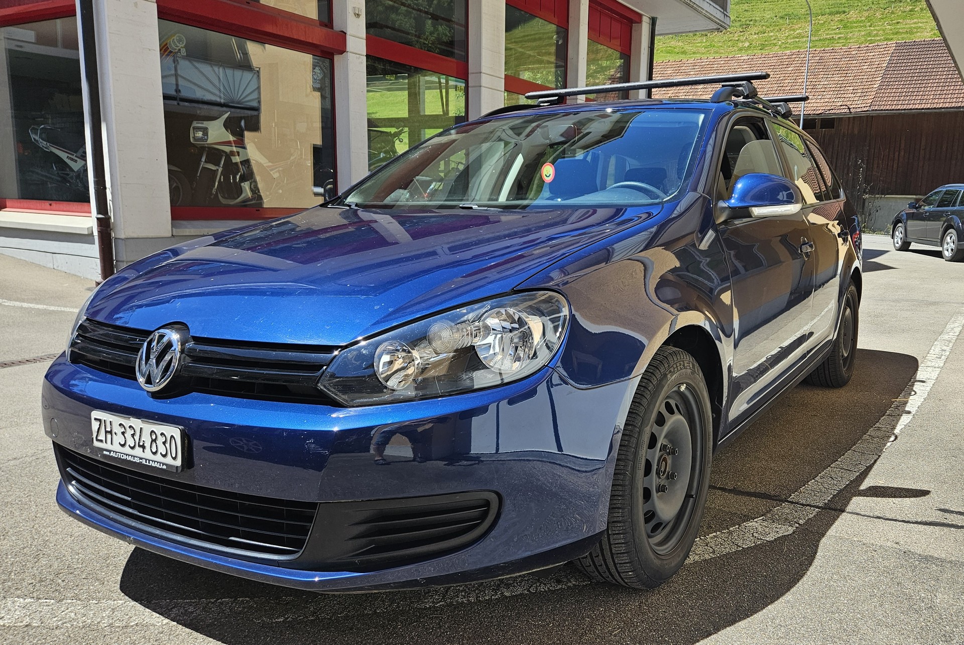 VW Golf Variant 1.2 TSI Trendline-showroom-element-1