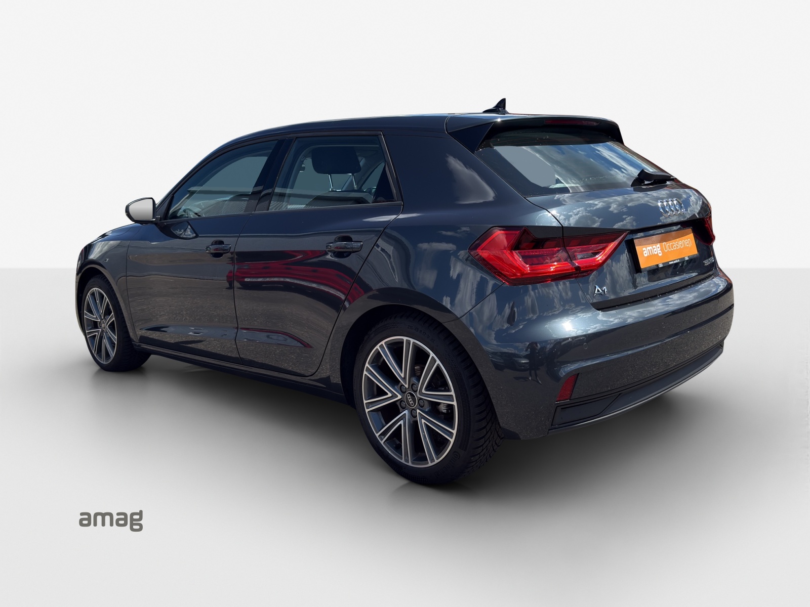 AUDI A1 Sportback 30 TFSI S Line Attraction S-tronic-image-2