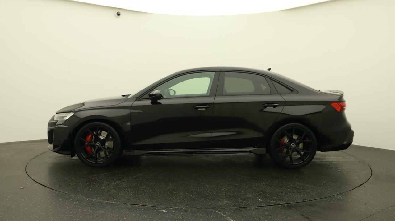 AUDI RS3 Limousine 2.5 TSI quattro S-tronic-image-1