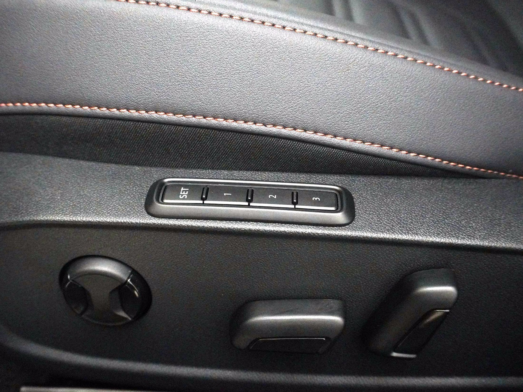 CUPRA Leon ST 1.5 eHybrid VZ DSG-image-13
