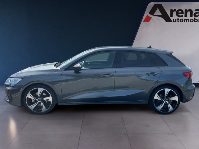 AUDI A3 Sportback 35 TFSI S line Attraction S-tronic-showroom-element-1