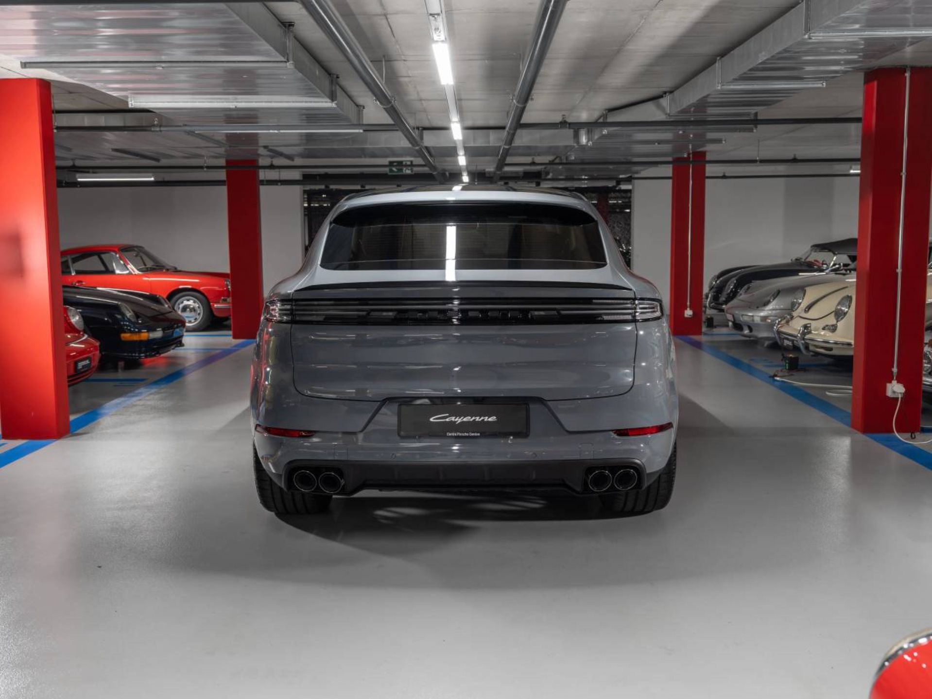 PORSCHE Cayenne E-Hybrid Coupé Black Edition-image-6