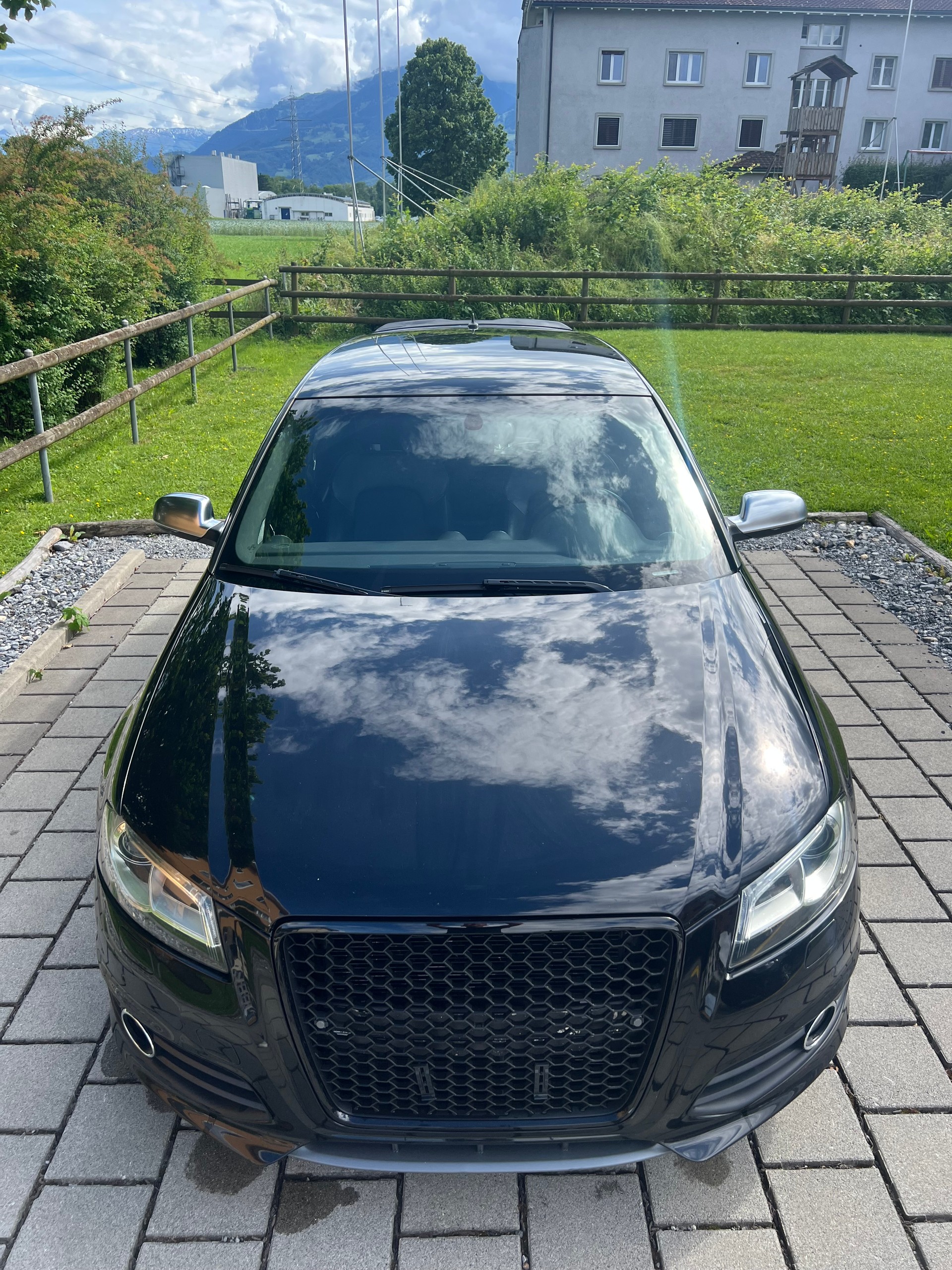 AUDI 2.0 T FSI quattro S-Tronic-image-2