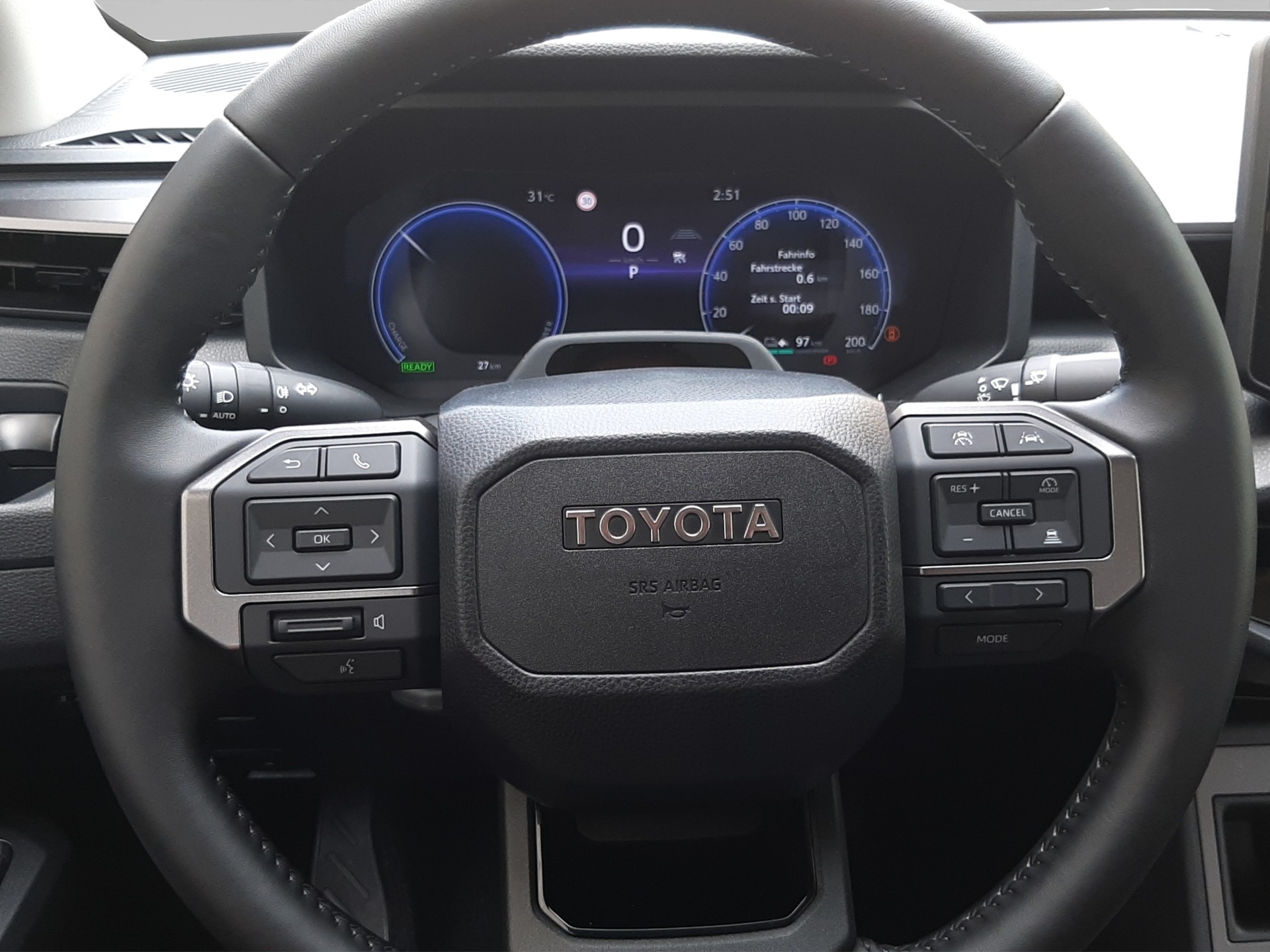 TOYOTA Hilux Double Cab.-Pick-up 59KWh Comfort-image-10
