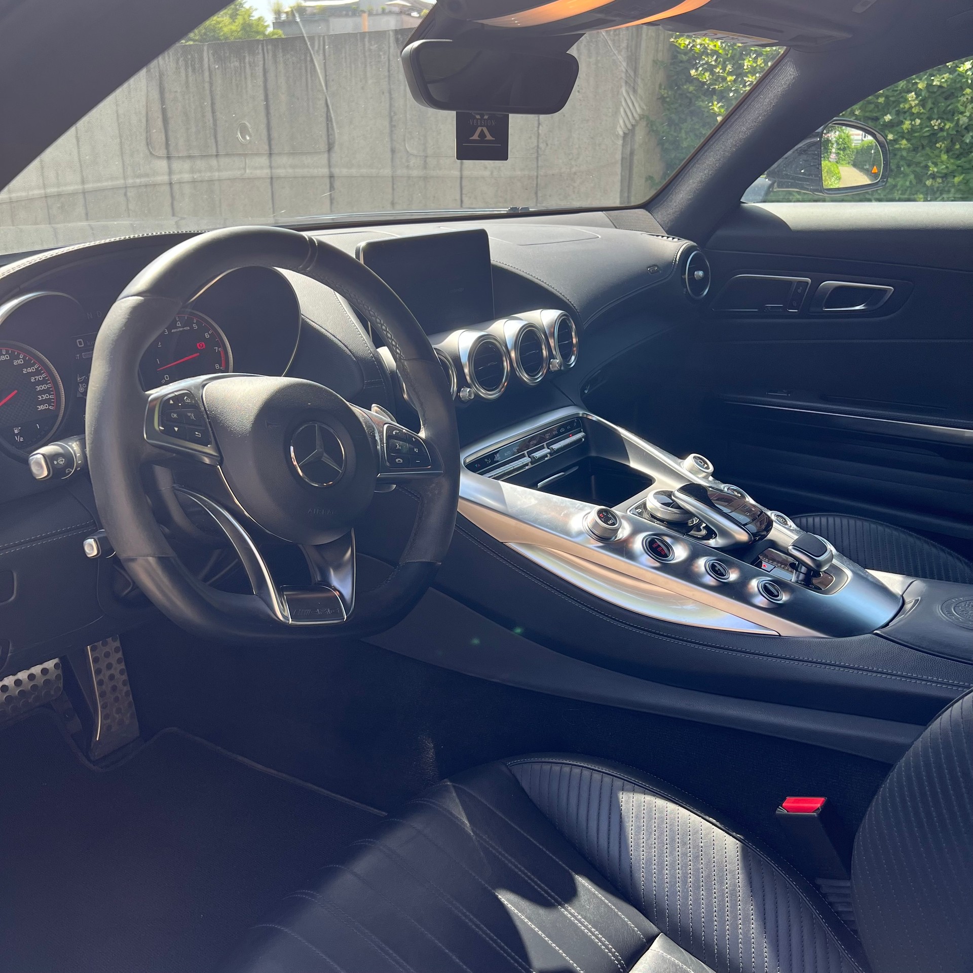 MERCEDES-BENZ AMG GT S-image-5