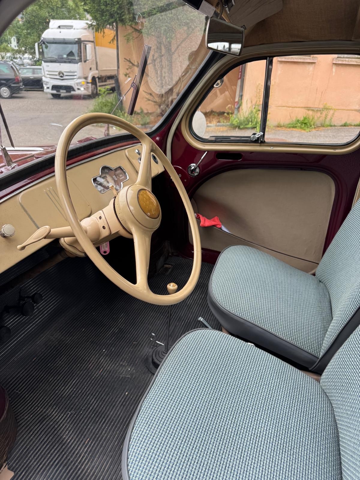 RENAULT R4-image-5