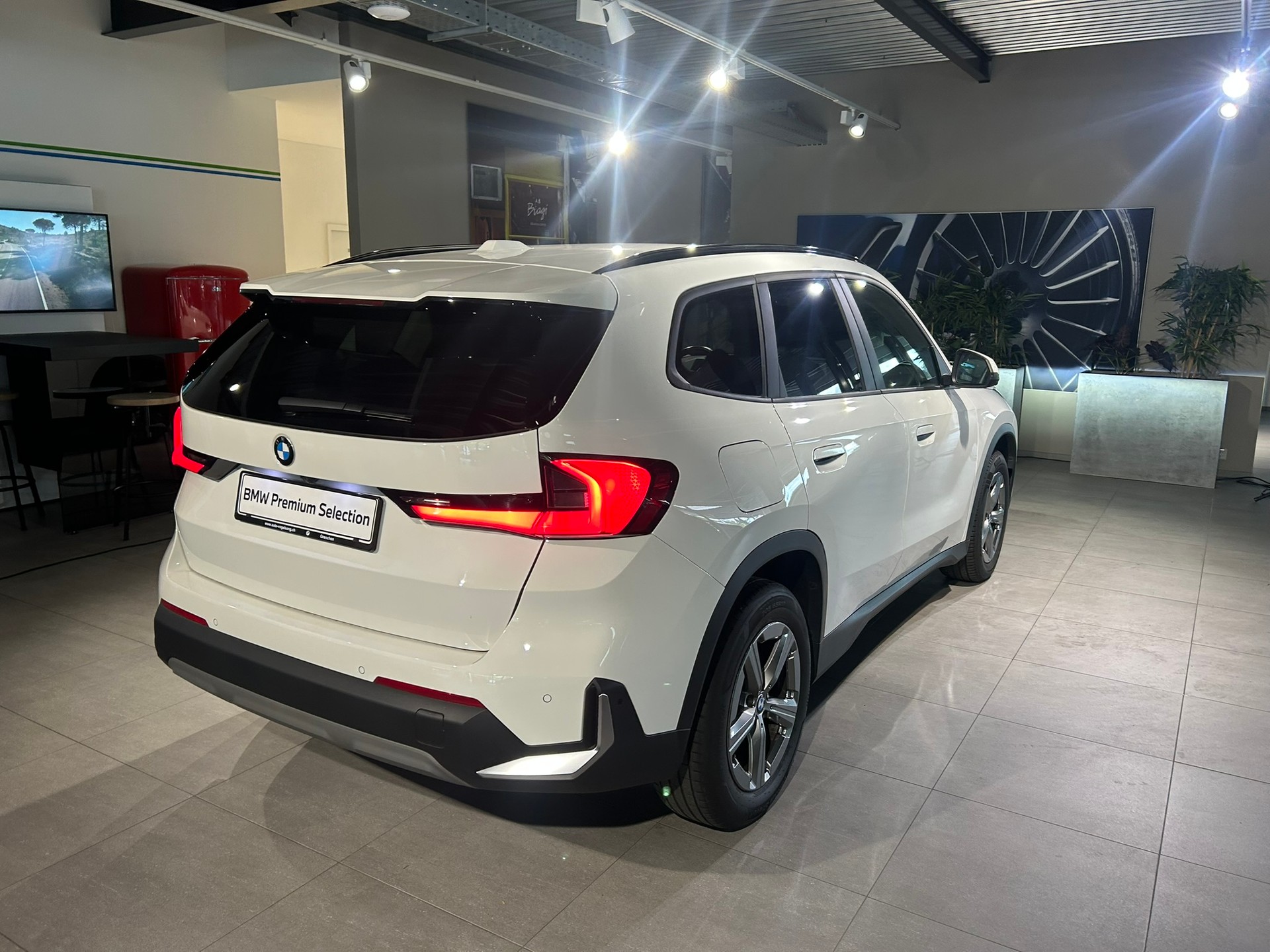 BMW X1 xDrive 20d 48V-image-15