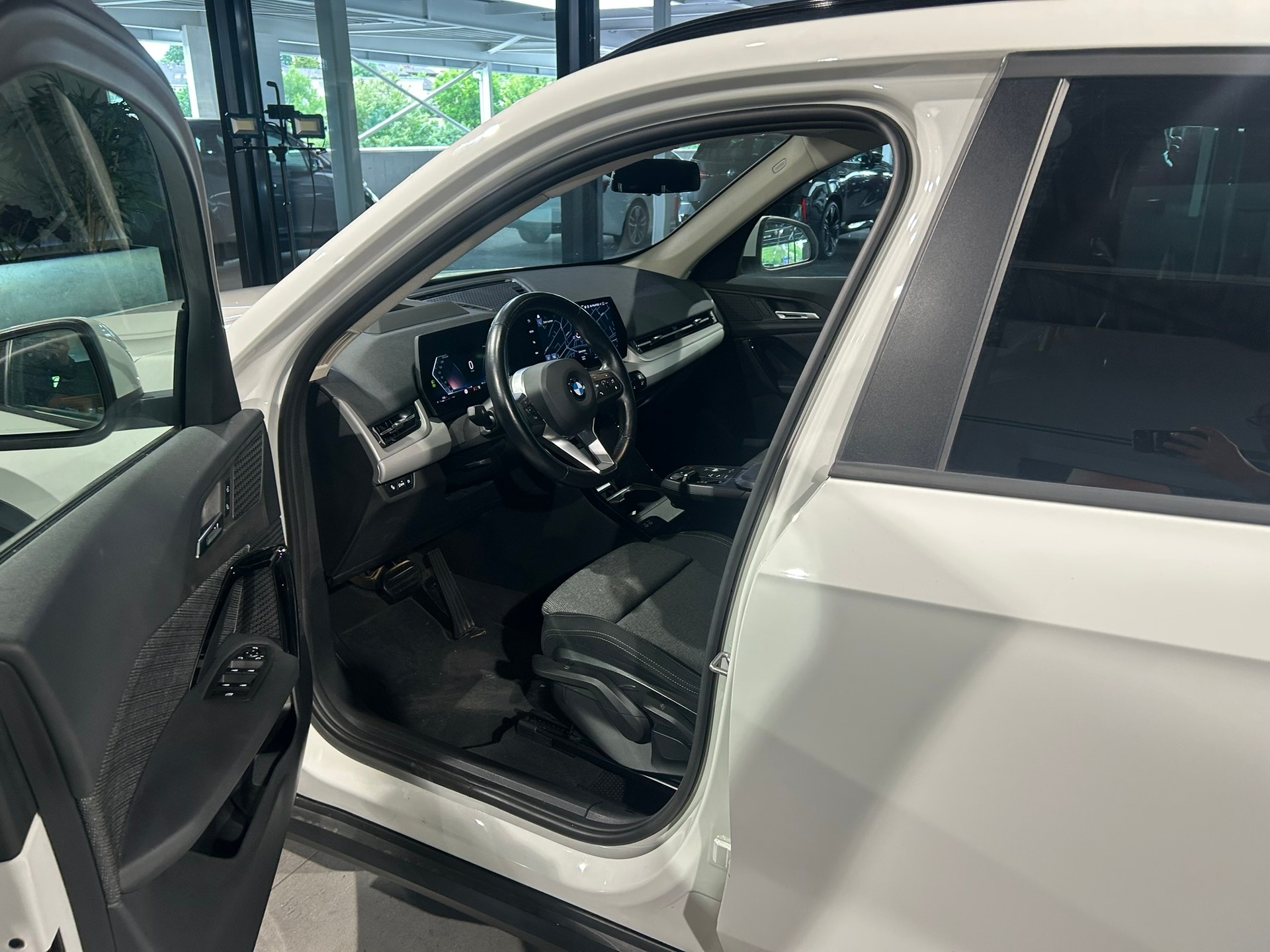 BMW X1 xDrive 20d 48V-image-23