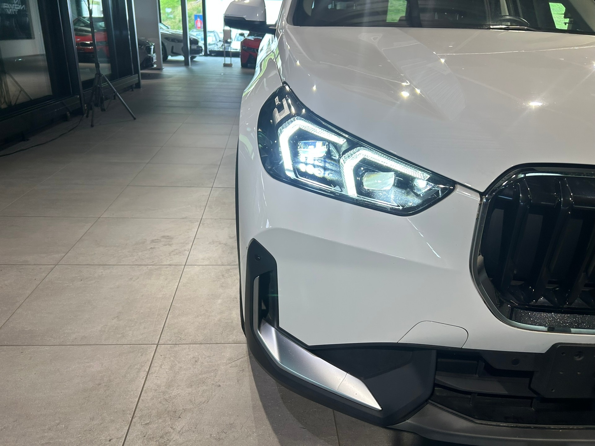 BMW X1 xDrive 20d 48V-image-11