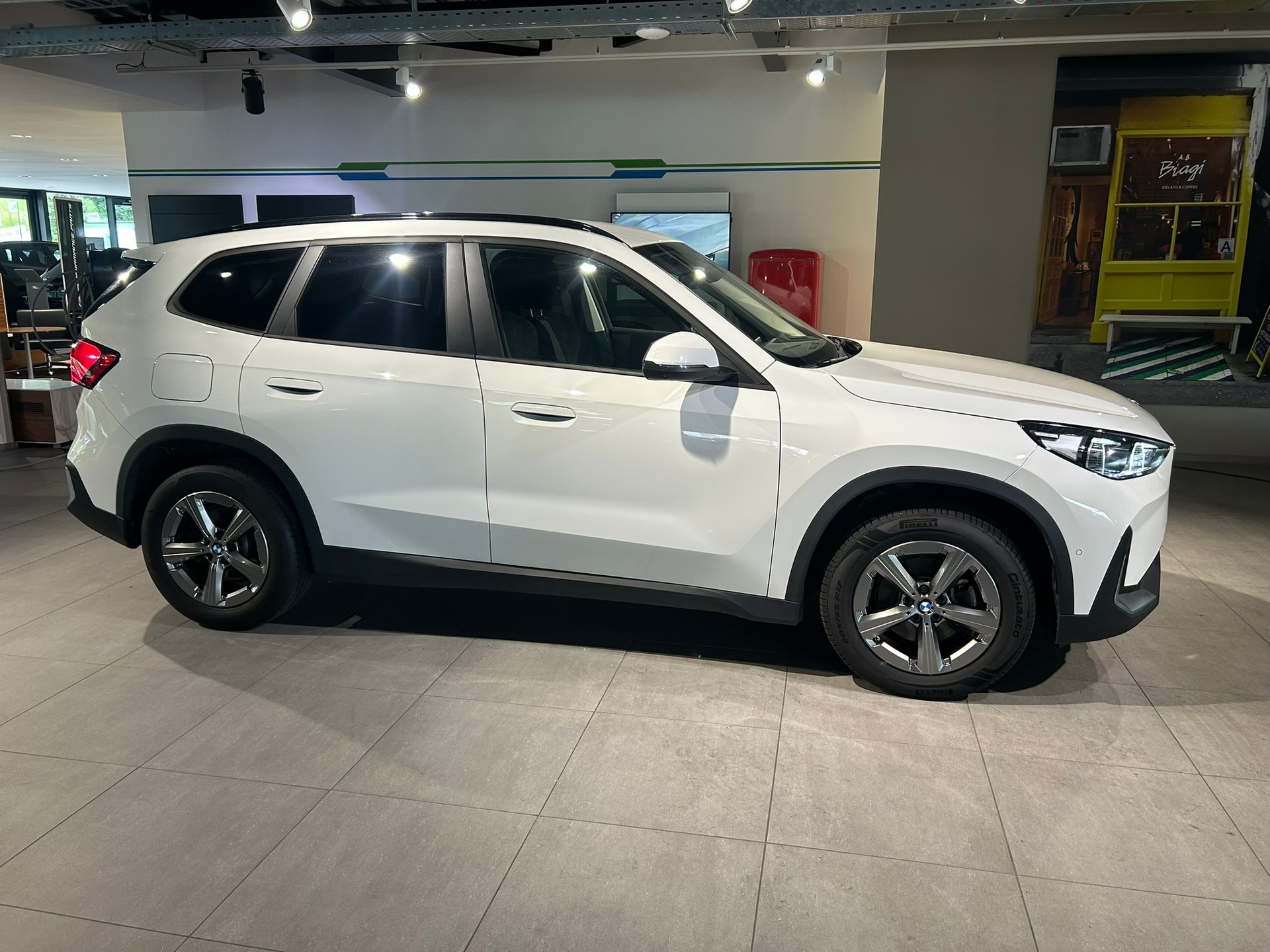 BMW X1 xDrive 20d 48V-image-5