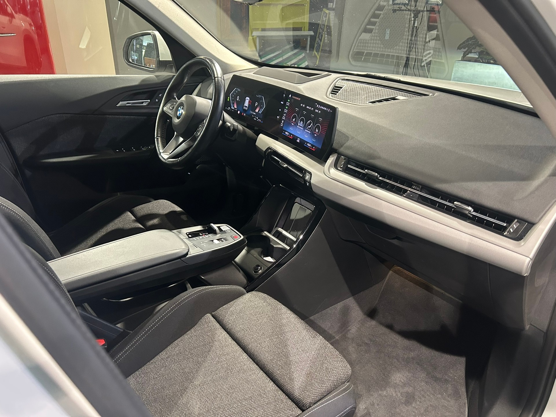 BMW X1 xDrive 20d 48V-image-24