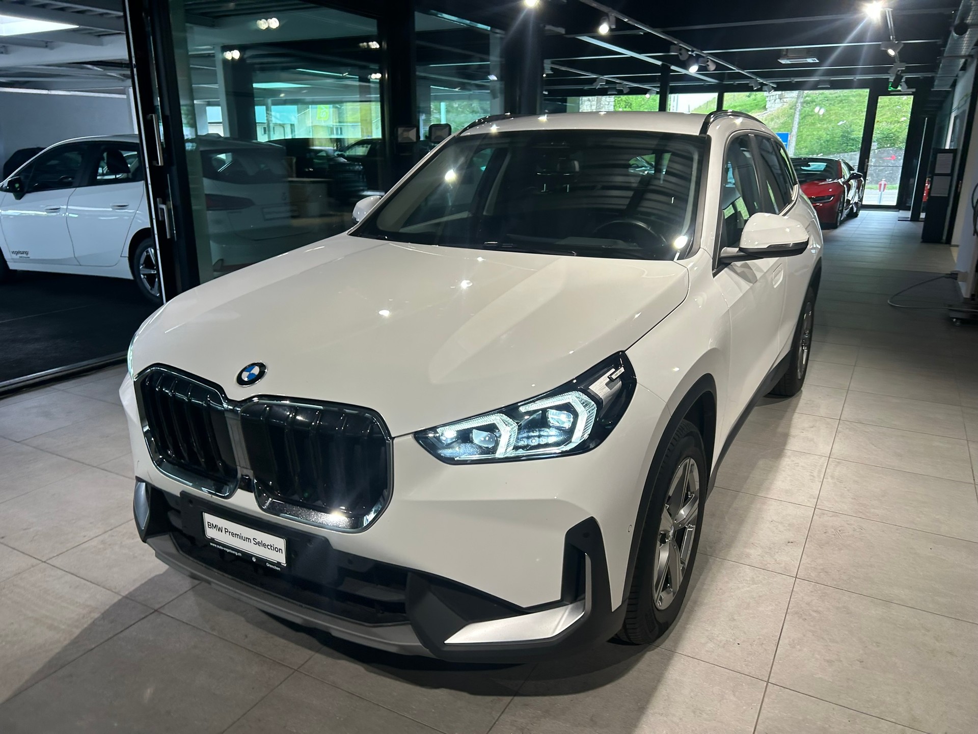 BMW X1 xDrive 20d 48V-image-3