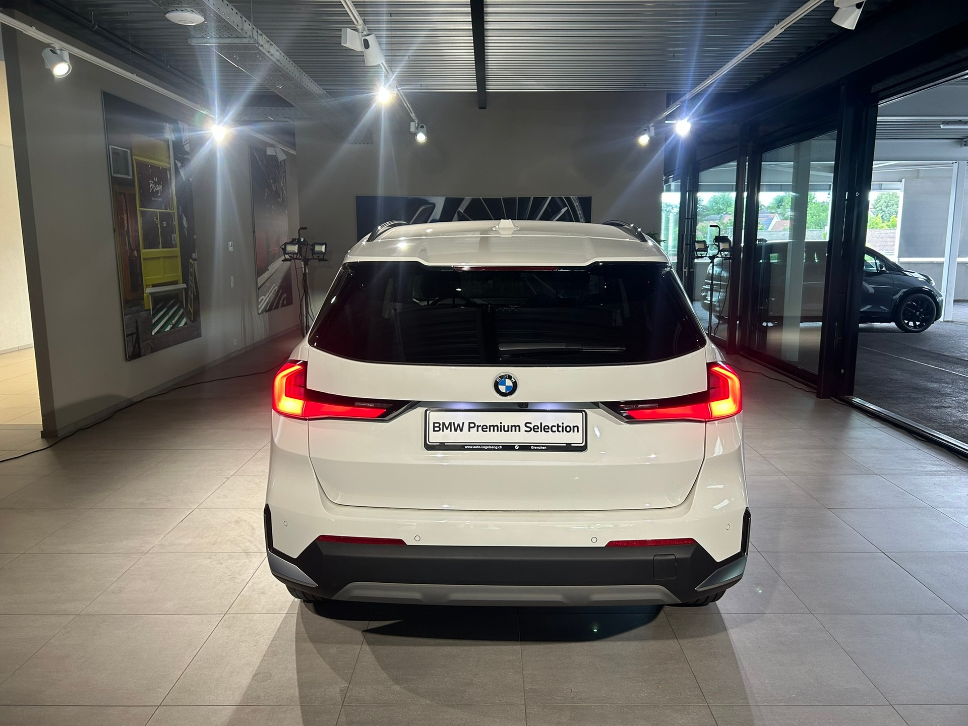 BMW X1 xDrive 20d 48V-image-12