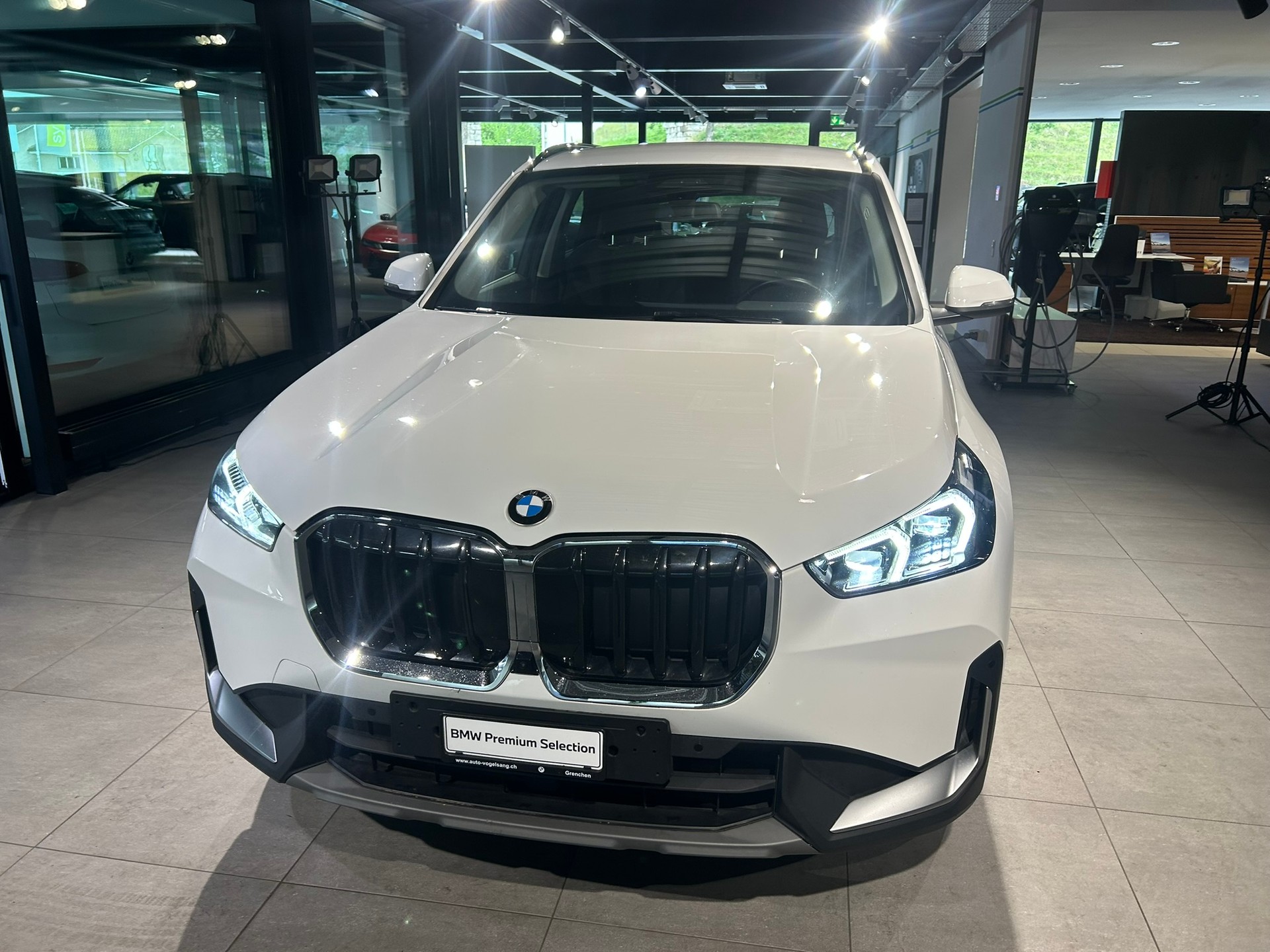 BMW X1 xDrive 20d 48V-image-2