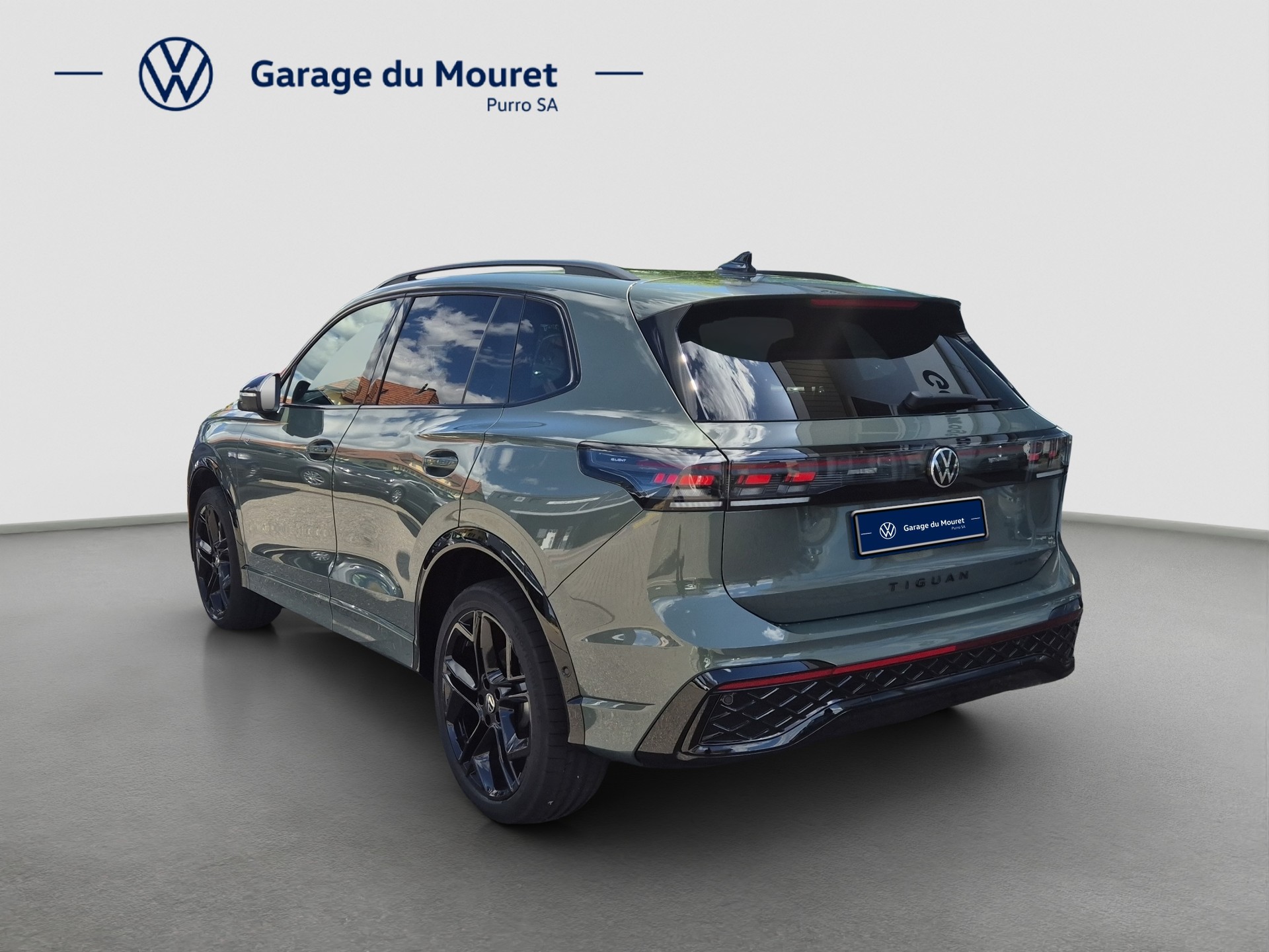 VW Tiguan 2.0 TSI DSG R-Line Plus 4Motion-image-4