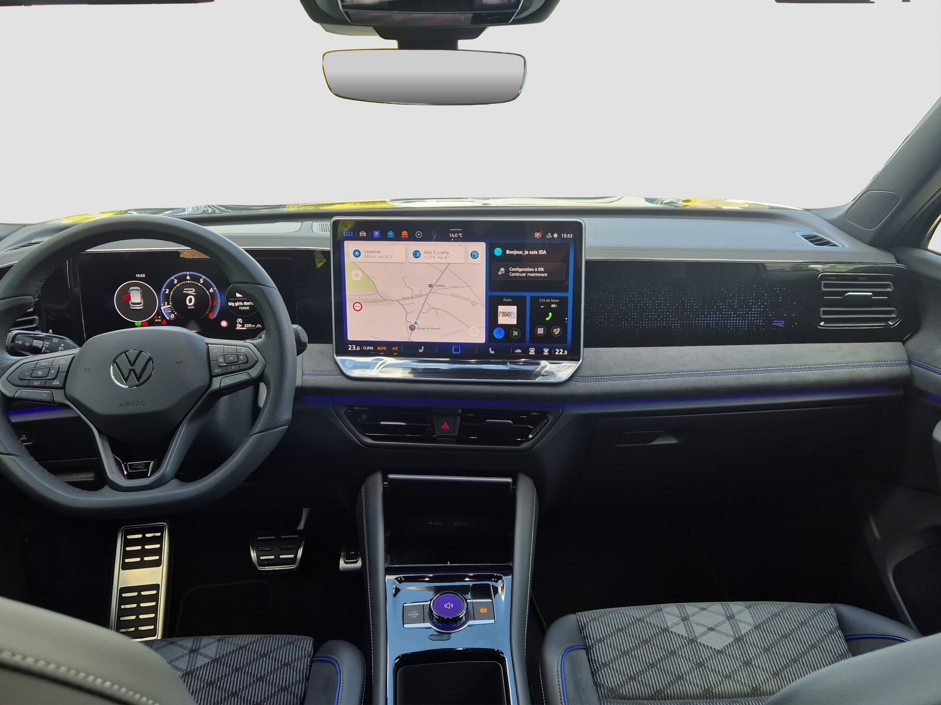 VW Tiguan 2.0 TSI DSG R-Line Plus 4Motion-image-14
