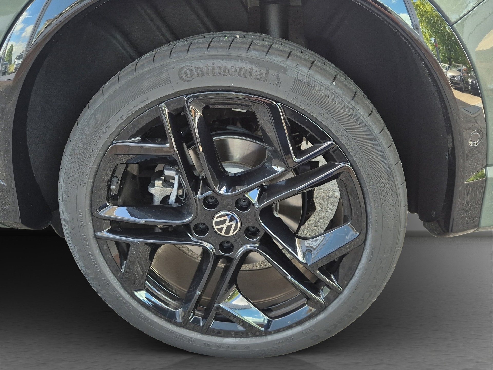 VW Tiguan 2.0 TSI DSG R-Line Plus 4Motion-image-21