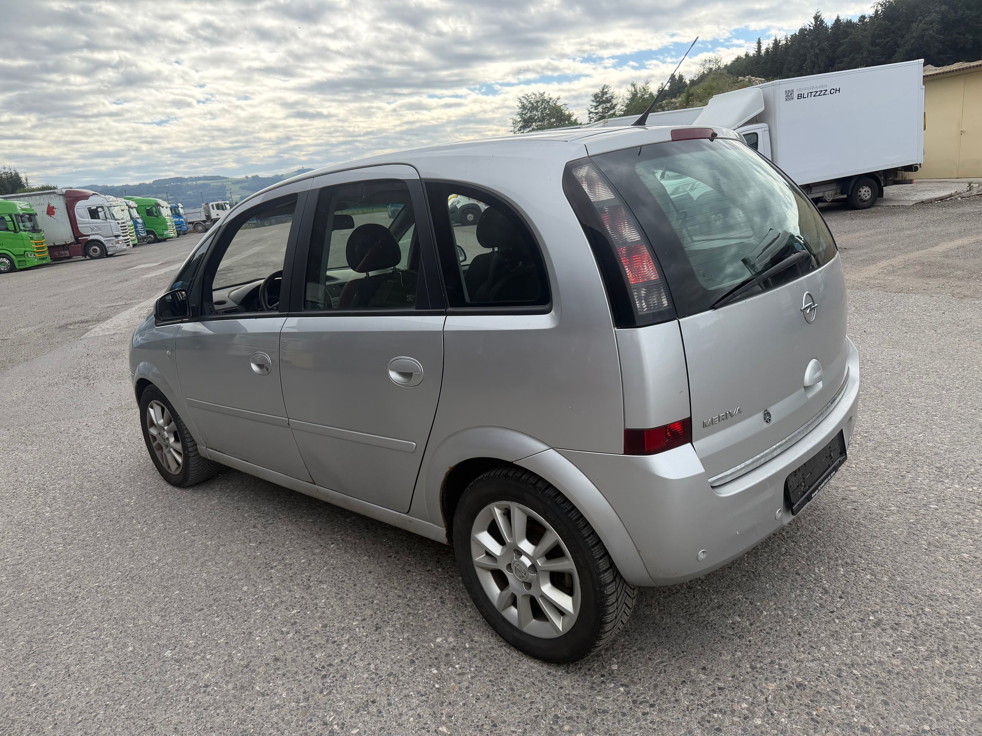 OPEL Meriva 1.8i 16V Cosmo-image-3