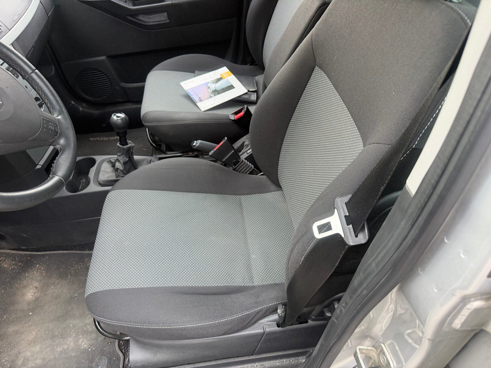 OPEL Meriva 1.8i 16V Cosmo-image-6