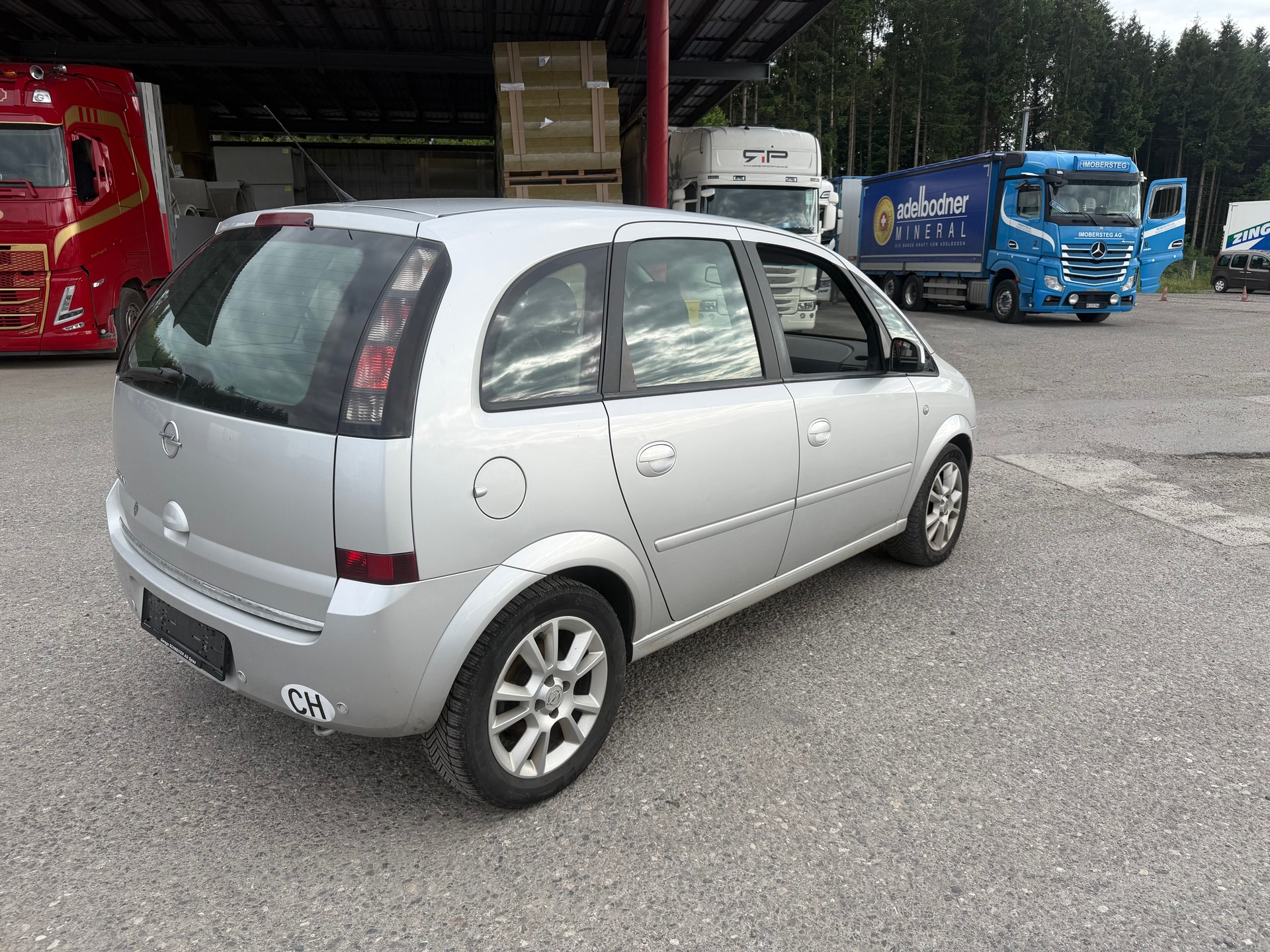 OPEL Meriva 1.8i 16V Cosmo-image-4