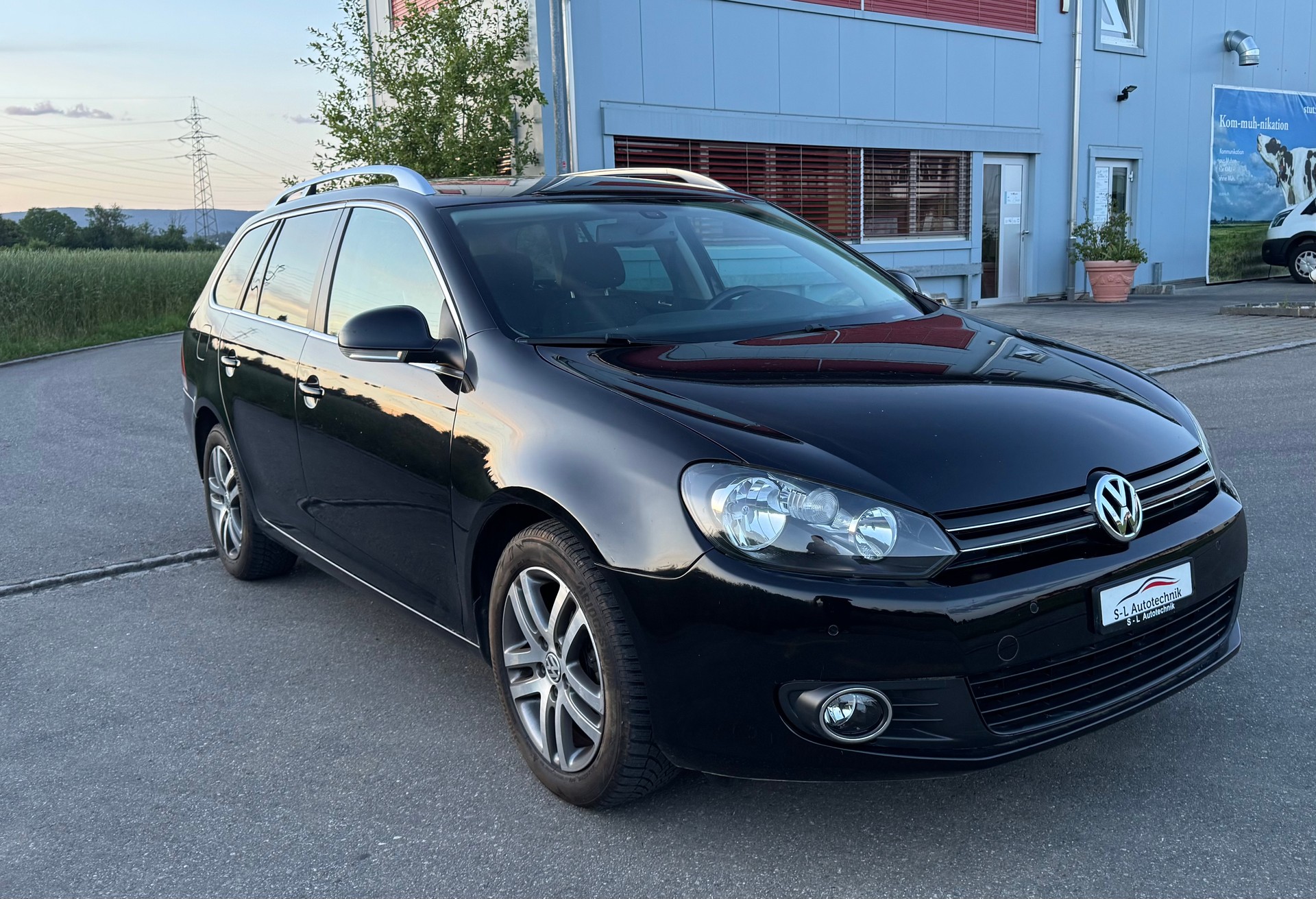 VW Golf Variant 1.4 TSI Comfortline DSG-image-2