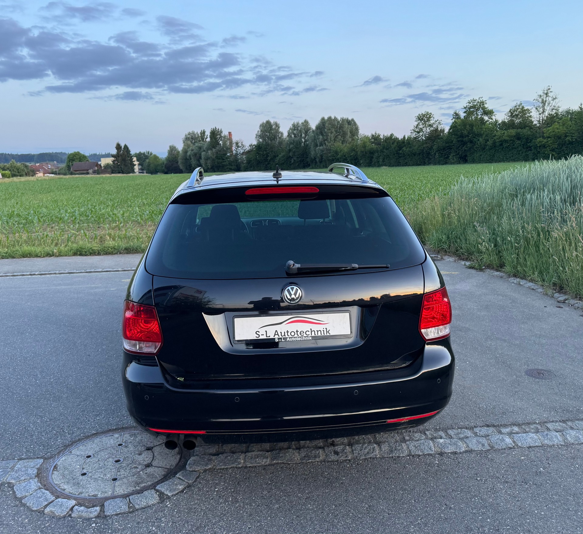 VW Golf Variant 1.4 TSI Comfortline DSG-image-5