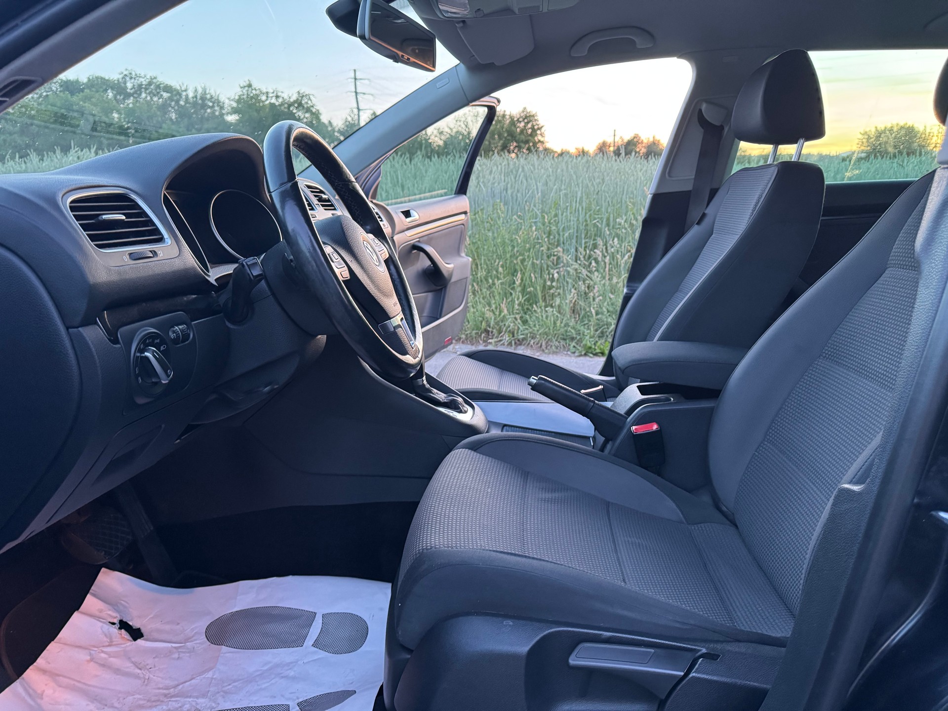 VW Golf Variant 1.4 TSI Comfortline DSG-image-13