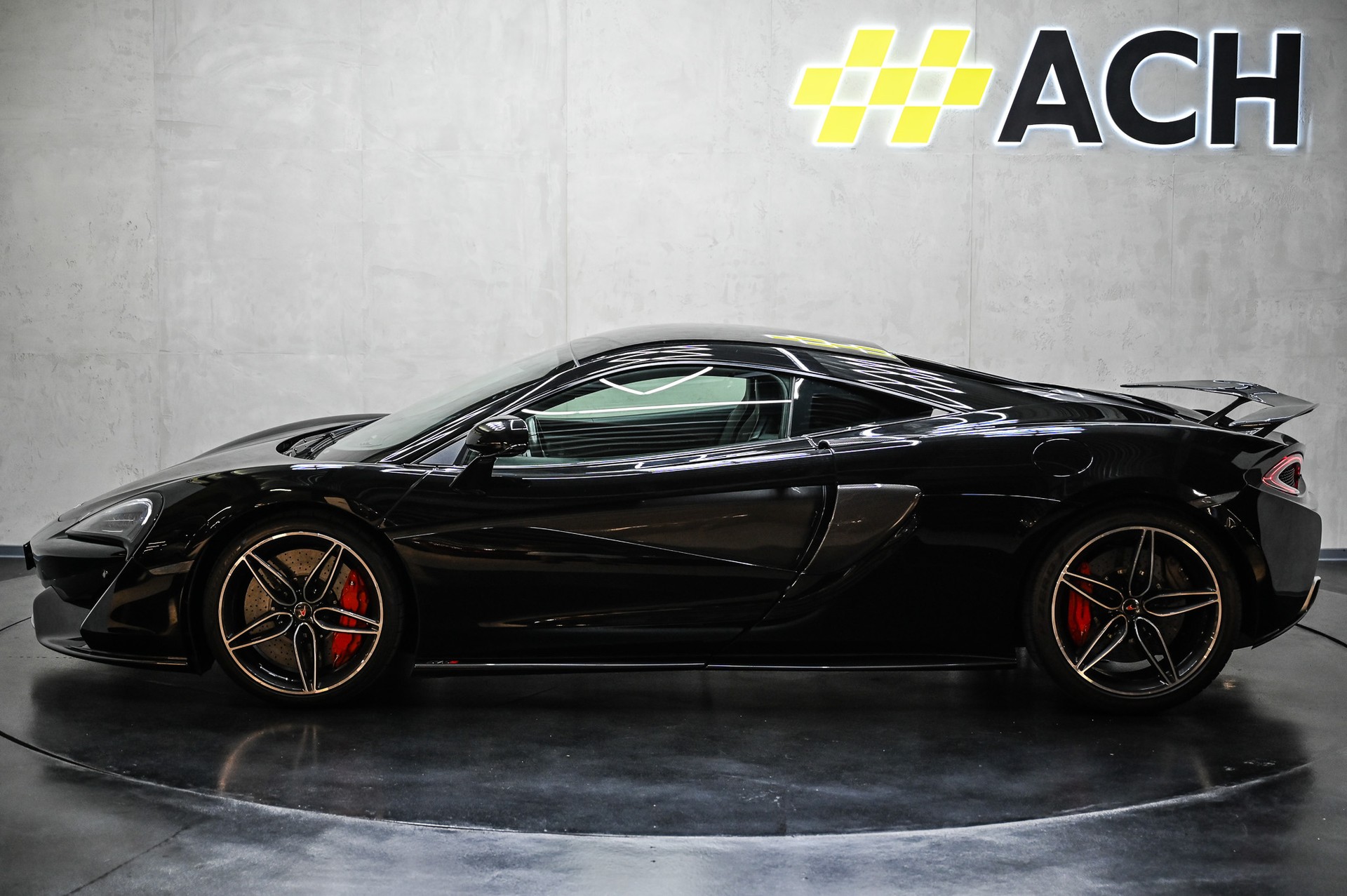 McLAREN 570S Coupé 3.8 V8 SSG-image-7