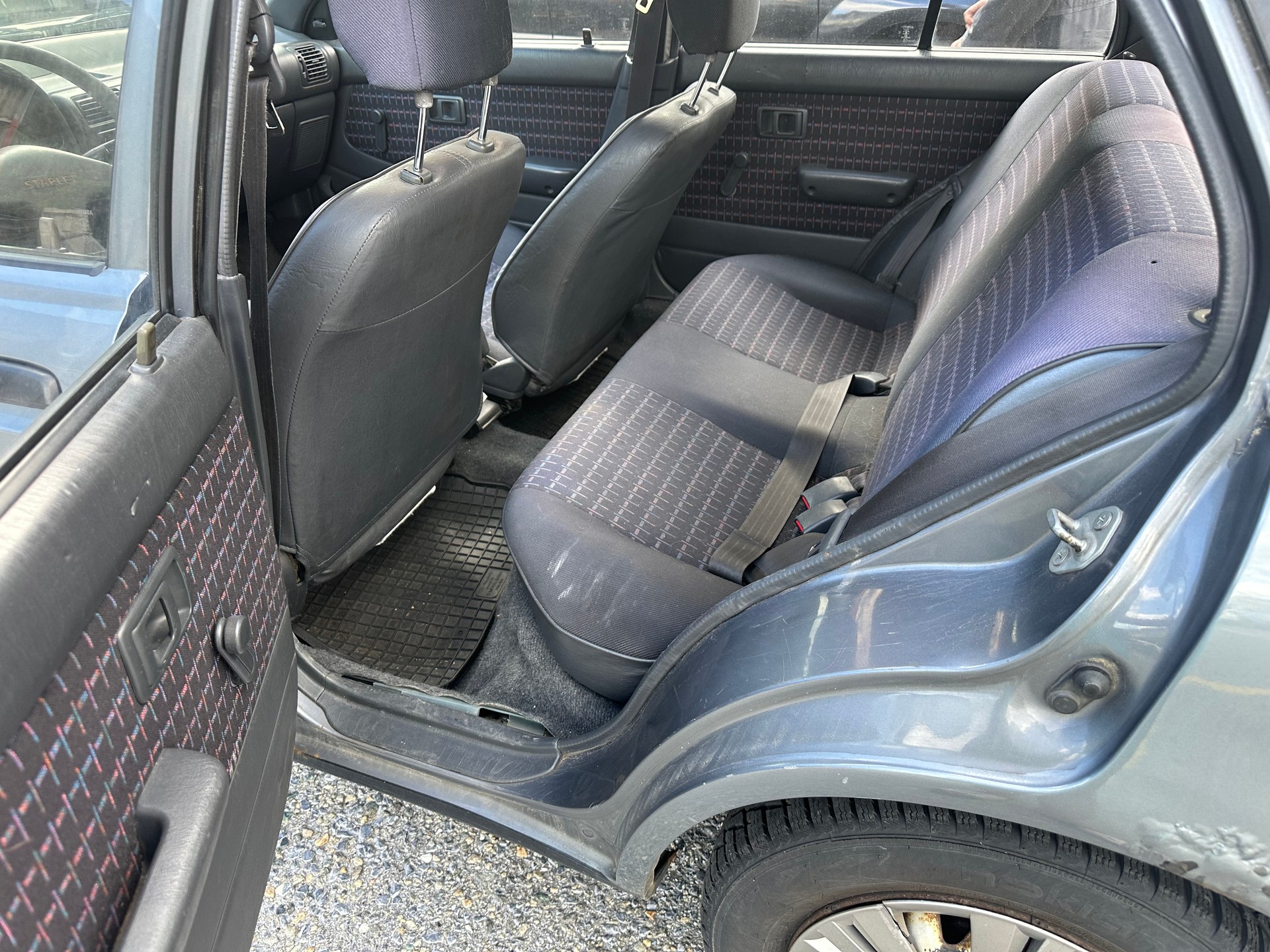 TOYOTA Starlet 1.3 XLi-image-7