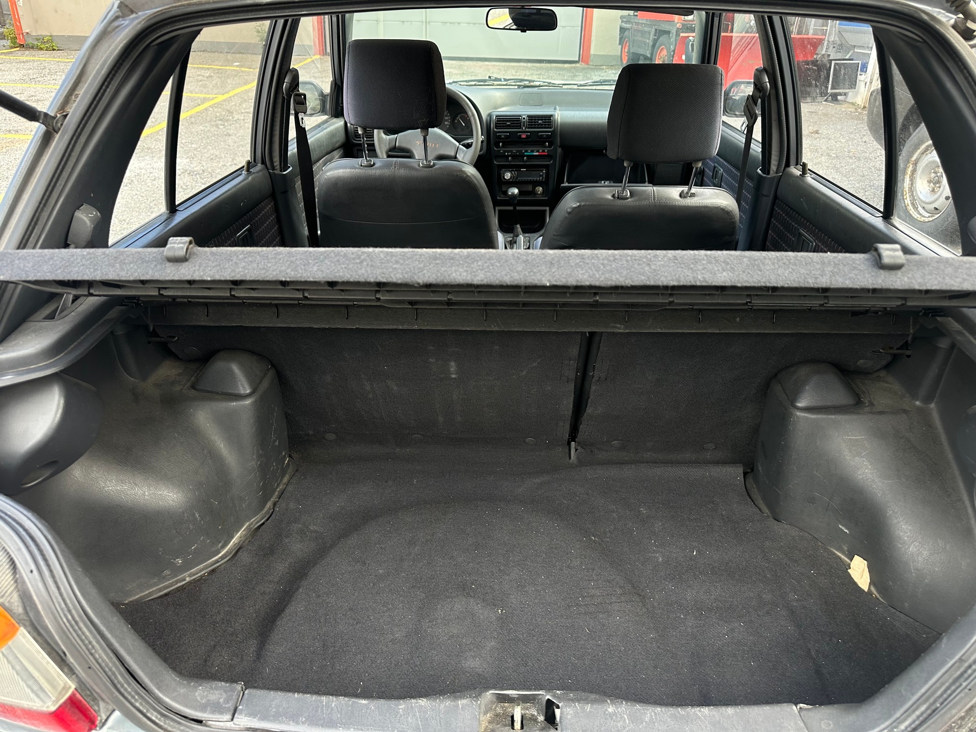 TOYOTA Starlet 1.3 XLi-image-12