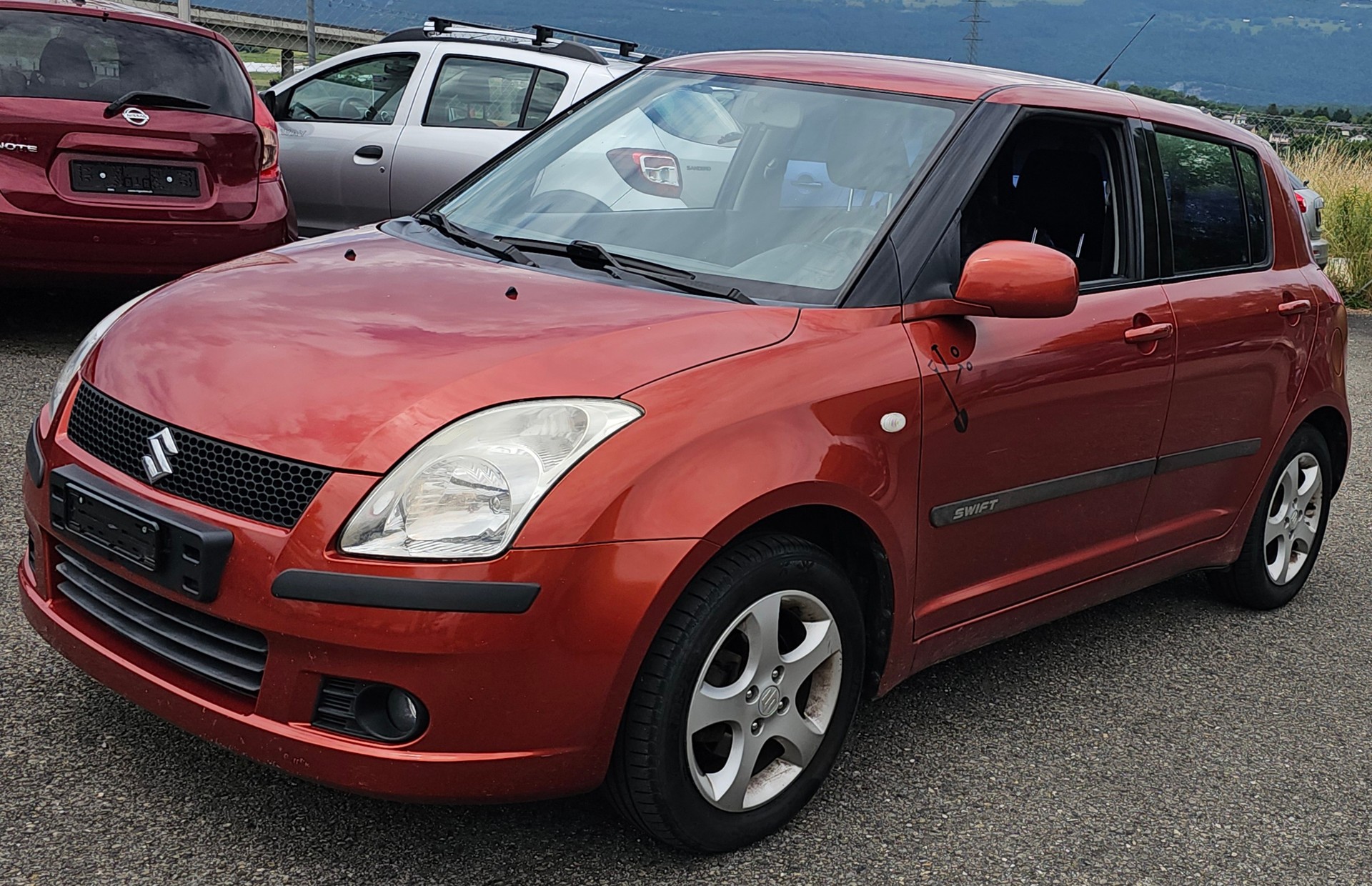 SUZUKI Swift 1.3i 16V GL Top 4x4-image-0