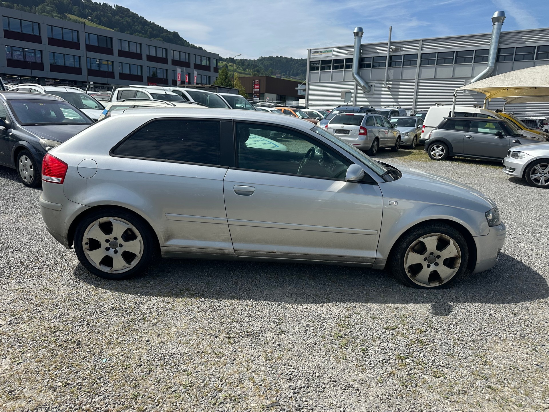 AUDI A3 2.0 TDI Attraction quattro-image-3