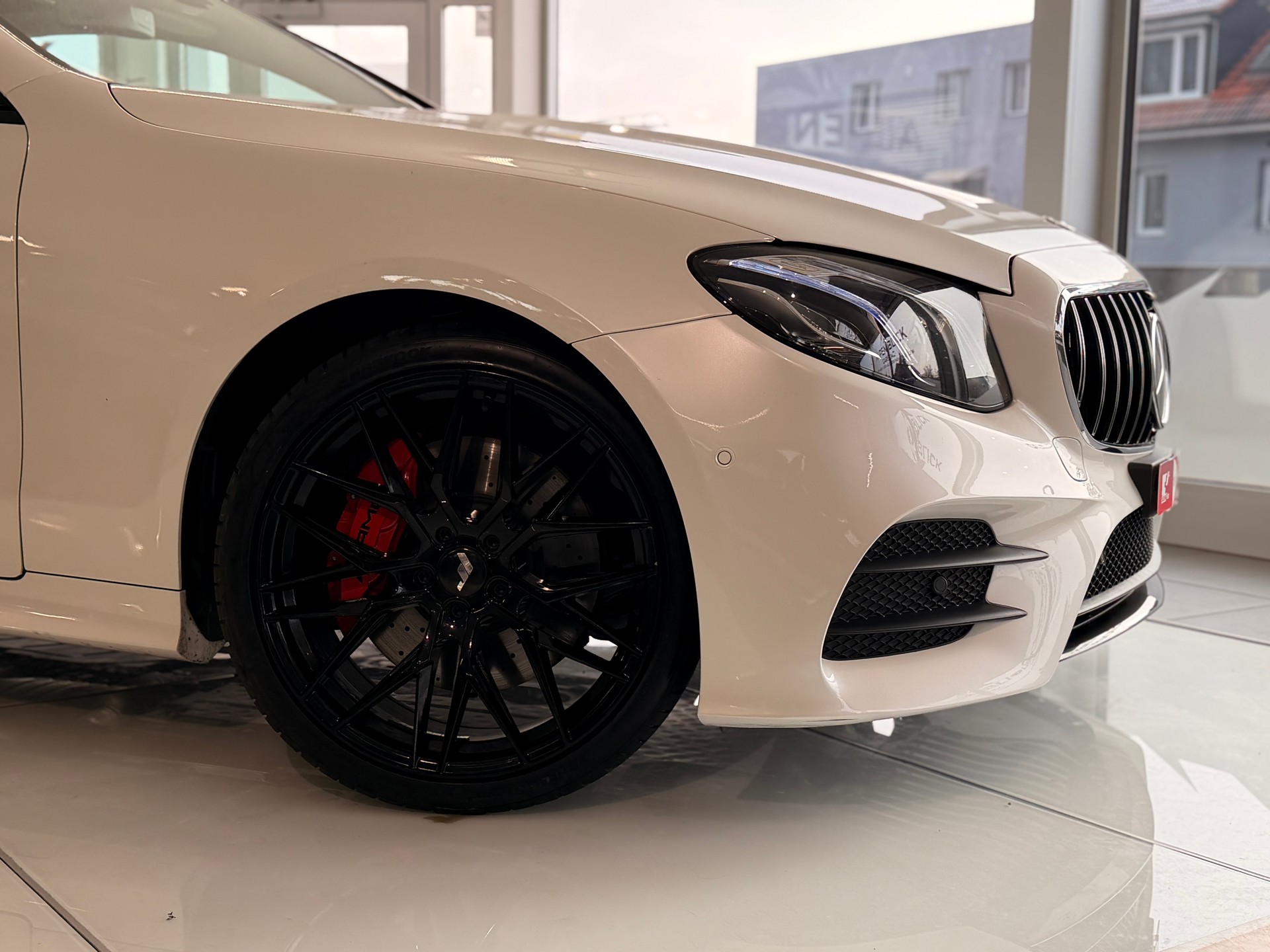 MERCEDES-BENZ E 400 Coupé AMG Line 4 Matic 9G-Tronic-showroom-element-1