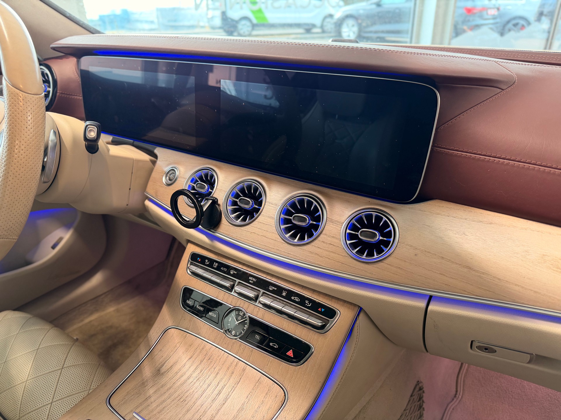 MERCEDES-BENZ E 400 Coupé AMG Line 4 Matic 9G-Tronic-image-21