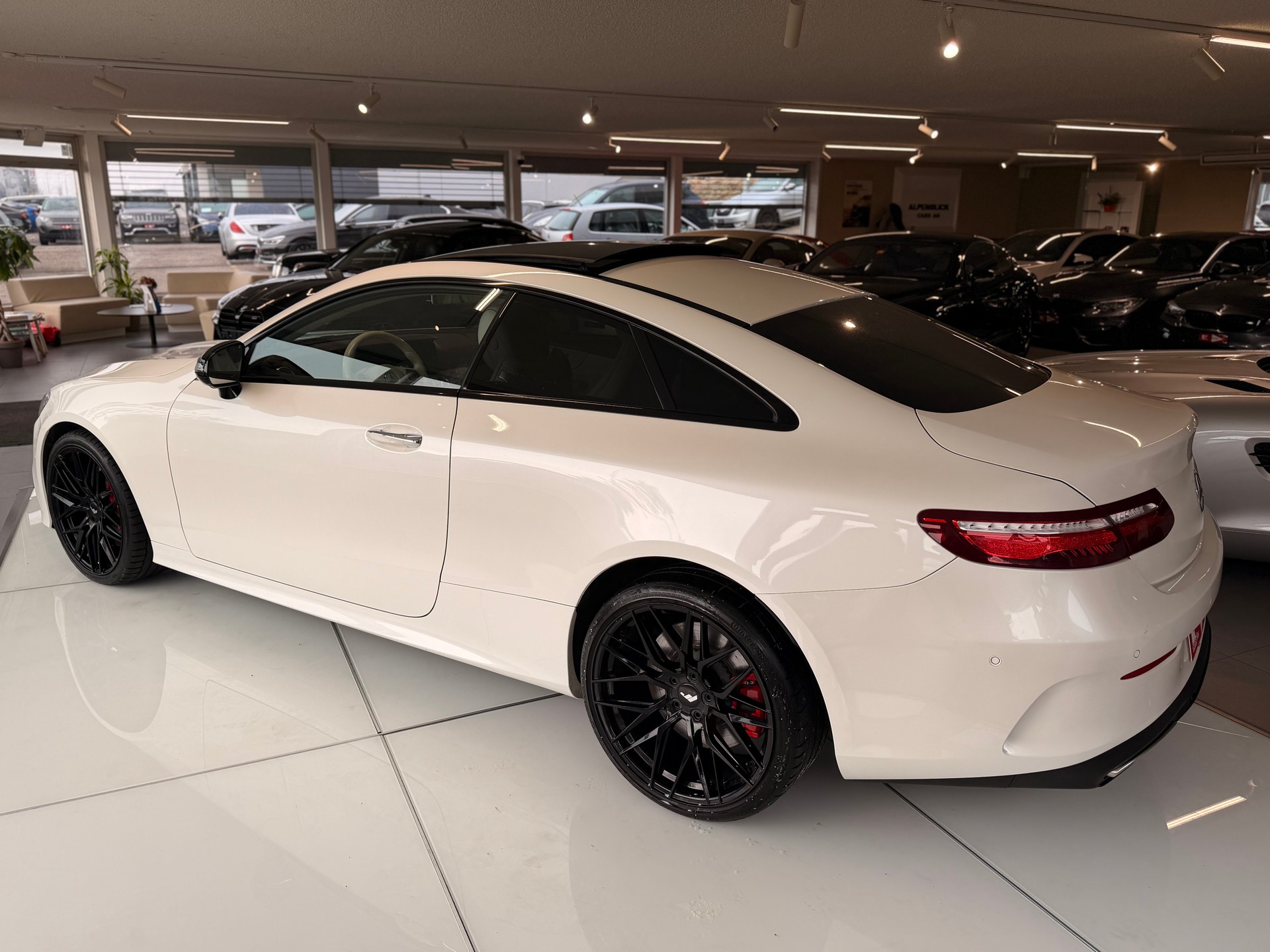MERCEDES-BENZ E 400 Coupé AMG Line 4 Matic 9G-Tronic-image-6