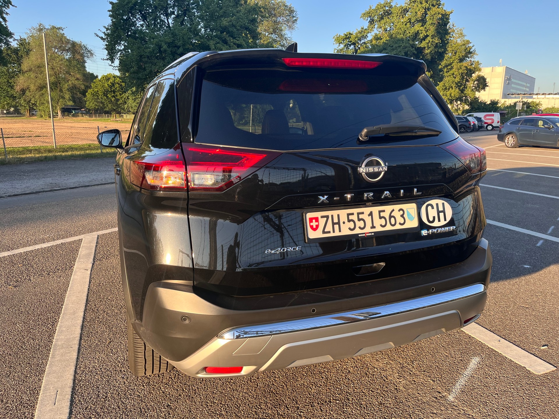 NISSAN 1.5 VC-T Tekna e-4orce-image-3