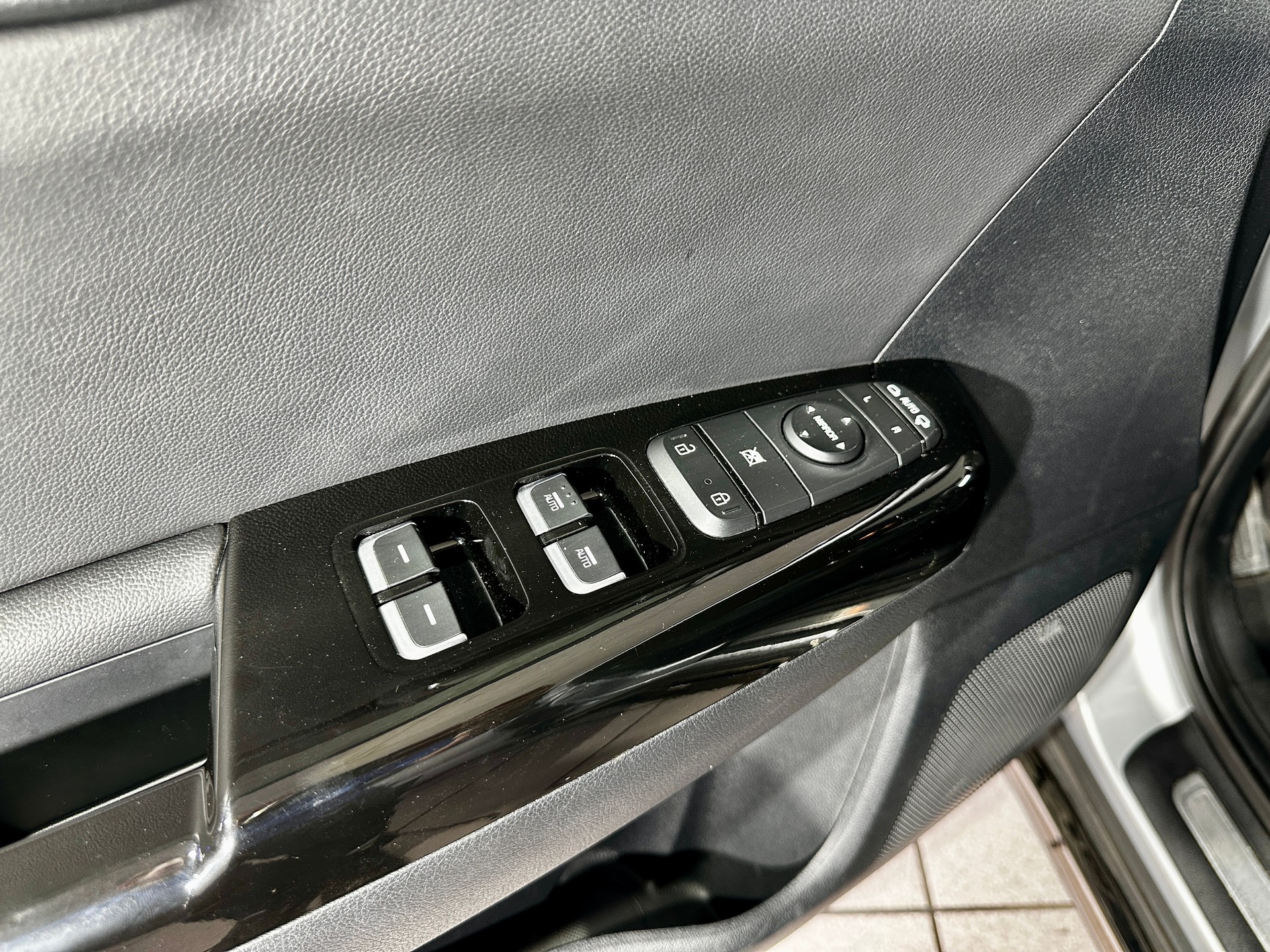 KIA Sportage 1.6CRDi Mild Hybrid GT-Line 4WD Automat-image-24