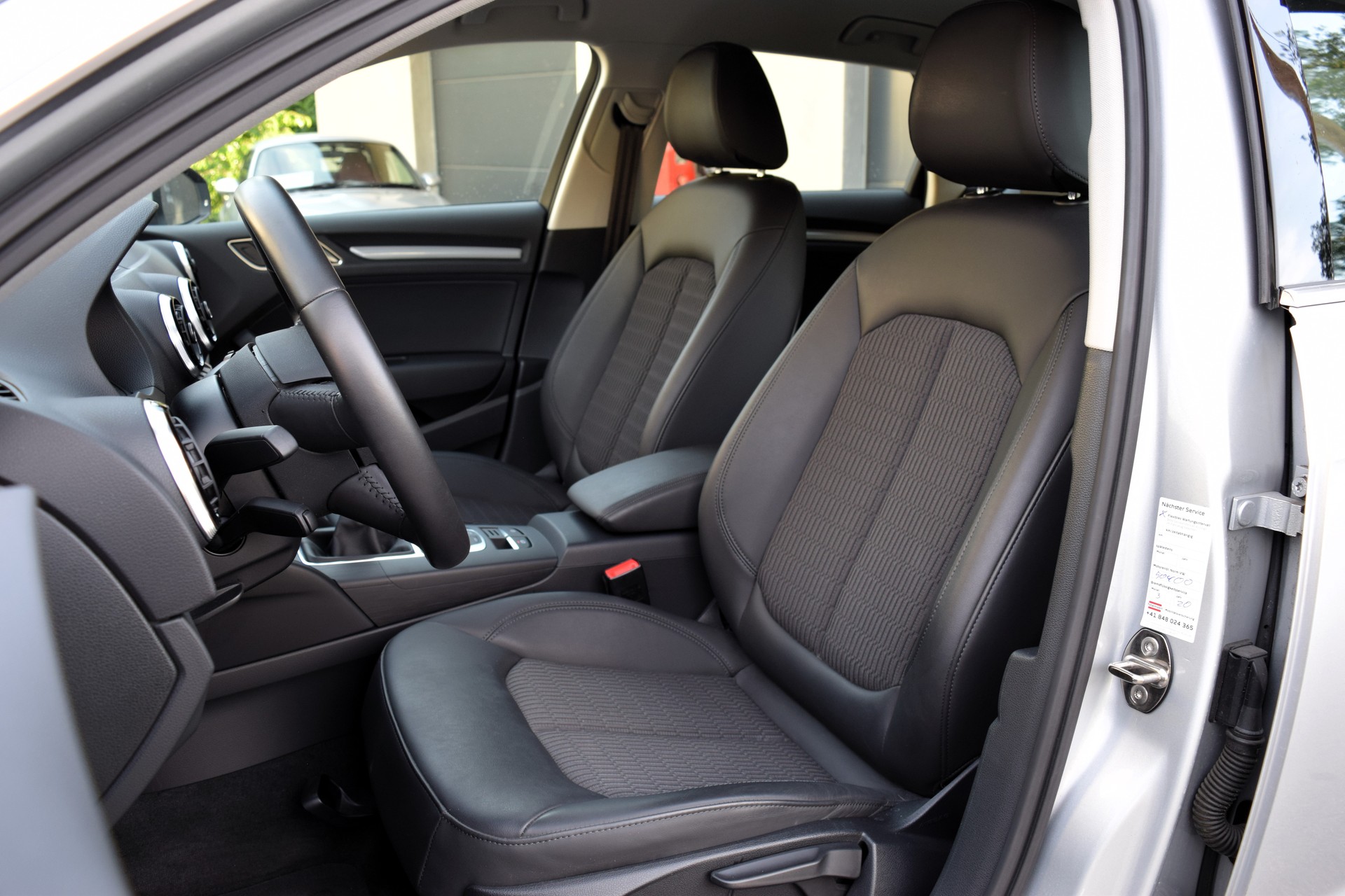 AUDI A3 Sportback 1.4 TFSI Ambiente-image-4