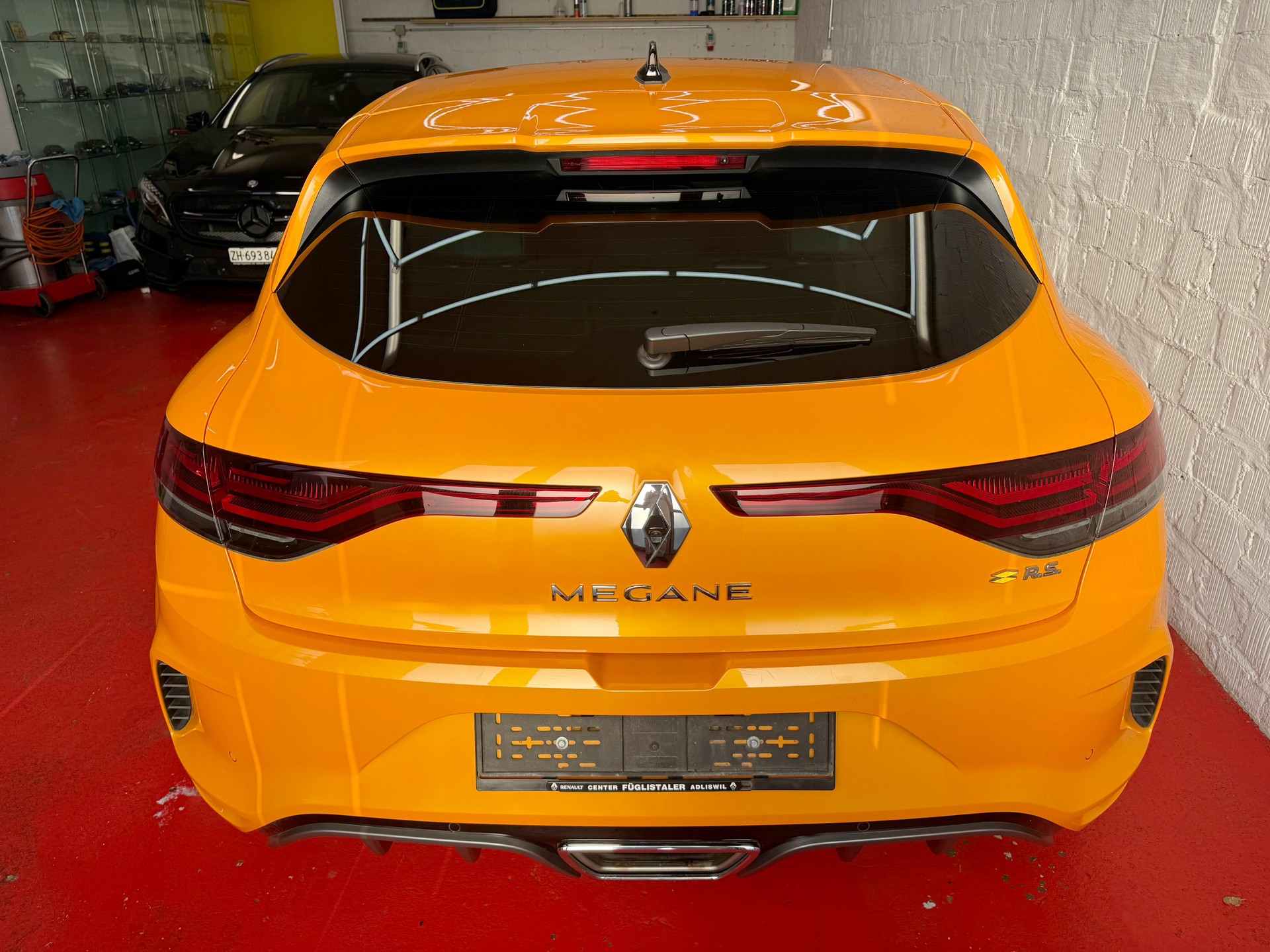 RENAULT Mégane Trophy 300 EDC-image-4