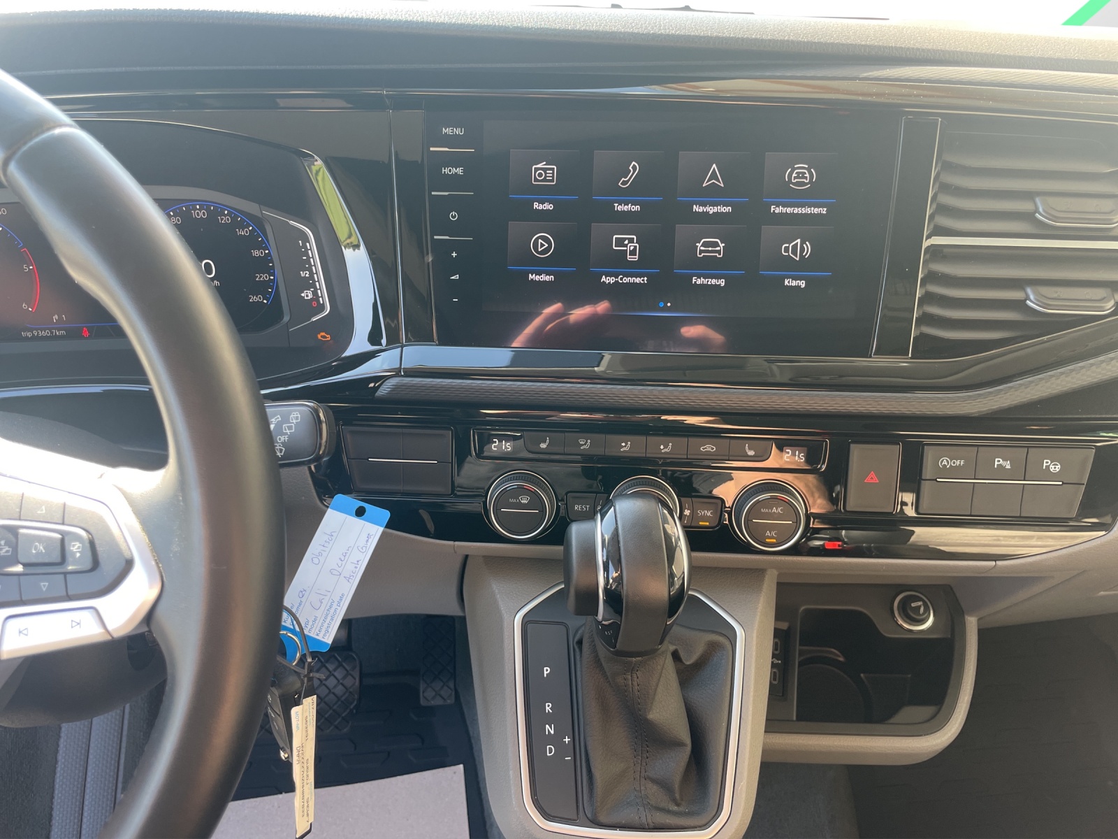 VW T6.1 California 2.0 TDI Ocean Liberty DSG-image-10
