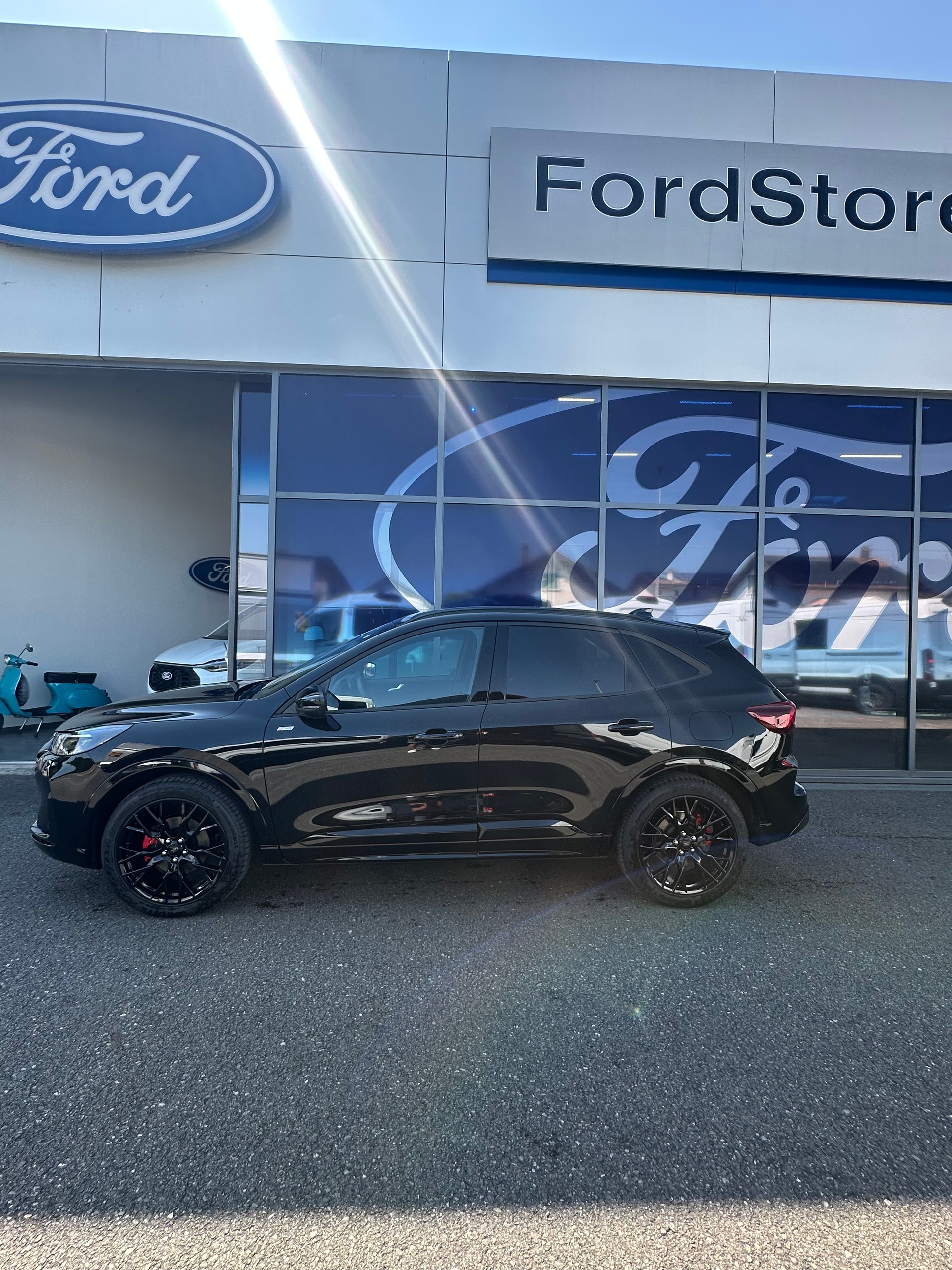 FORD Kuga 2.5 Hybrid ST-Line X 4x4 FHEV/Aut.-image-2