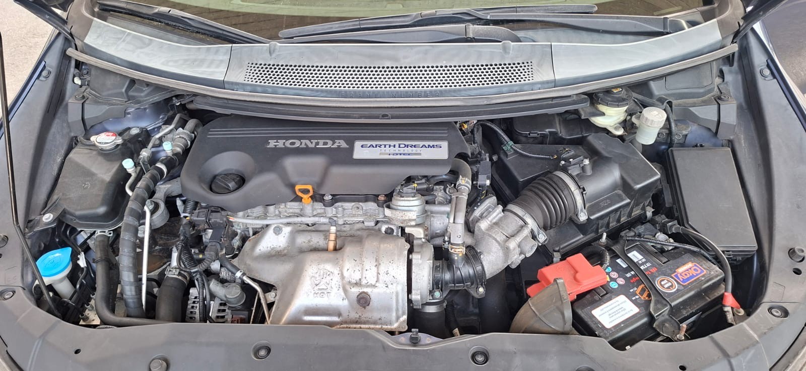 HONDA Civic Tourer 1.6 i-DTEC Executive-image-9