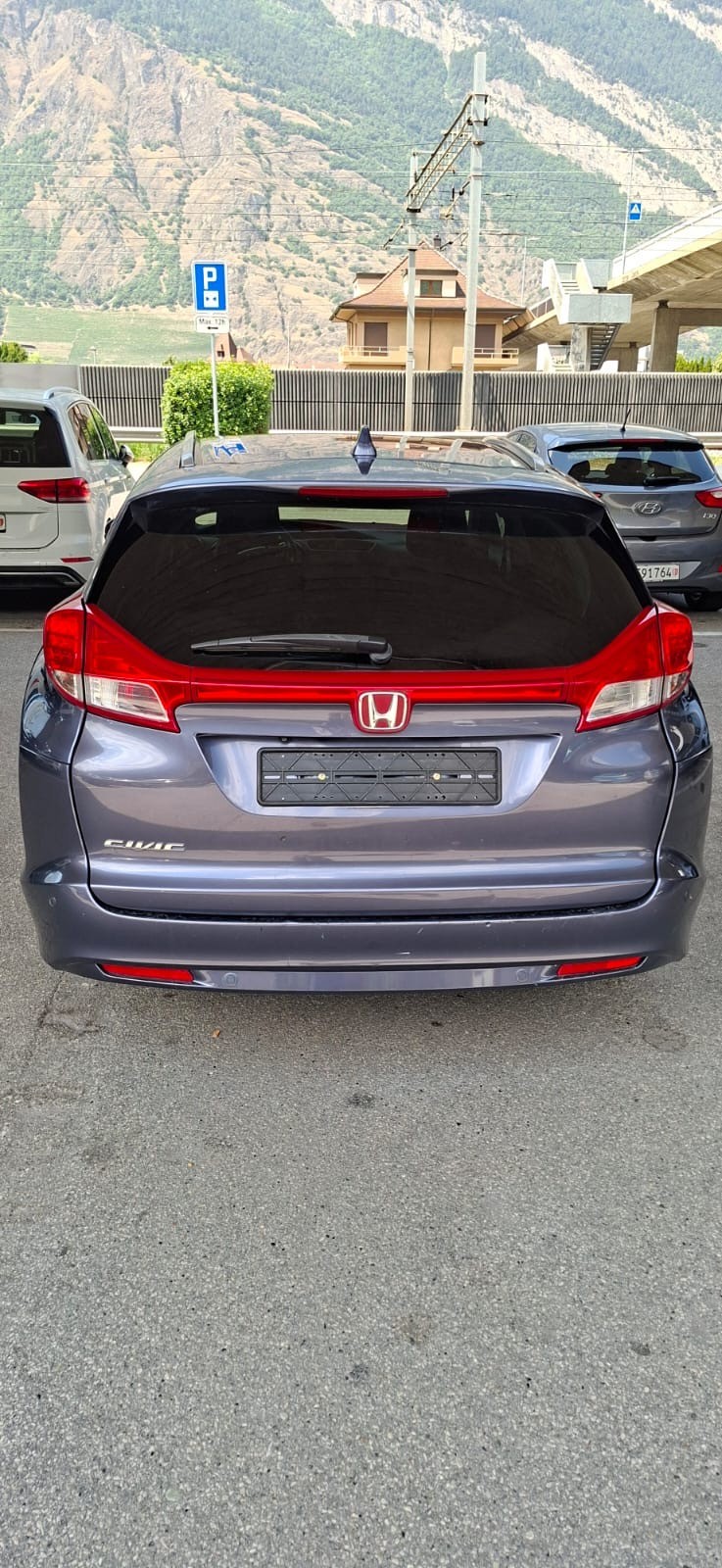 HONDA Civic Tourer 1.6 i-DTEC Executive-image-6