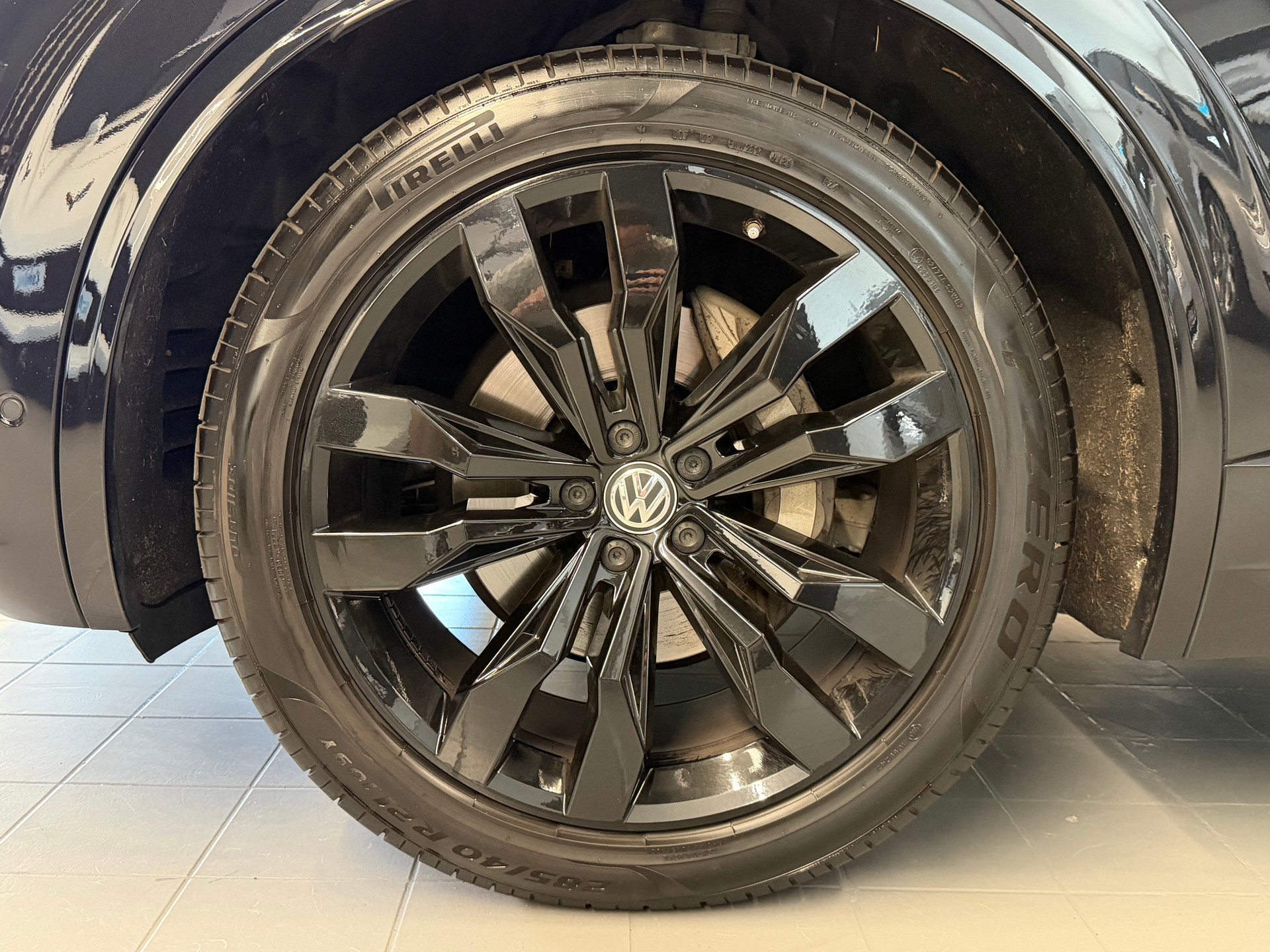 VW Touareg 3.0 TDI R Line Tiptronic-image-7