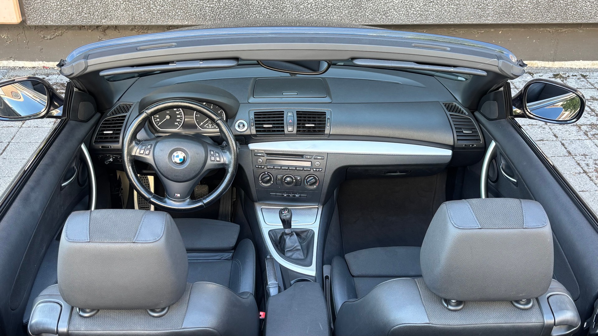 BMW 118d Cabrio-image-8