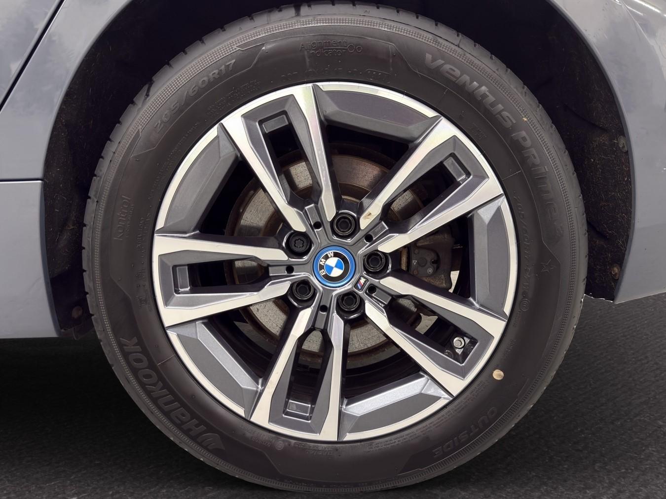 BMW 225e xDrive Active Tourer M SPORT-image-9